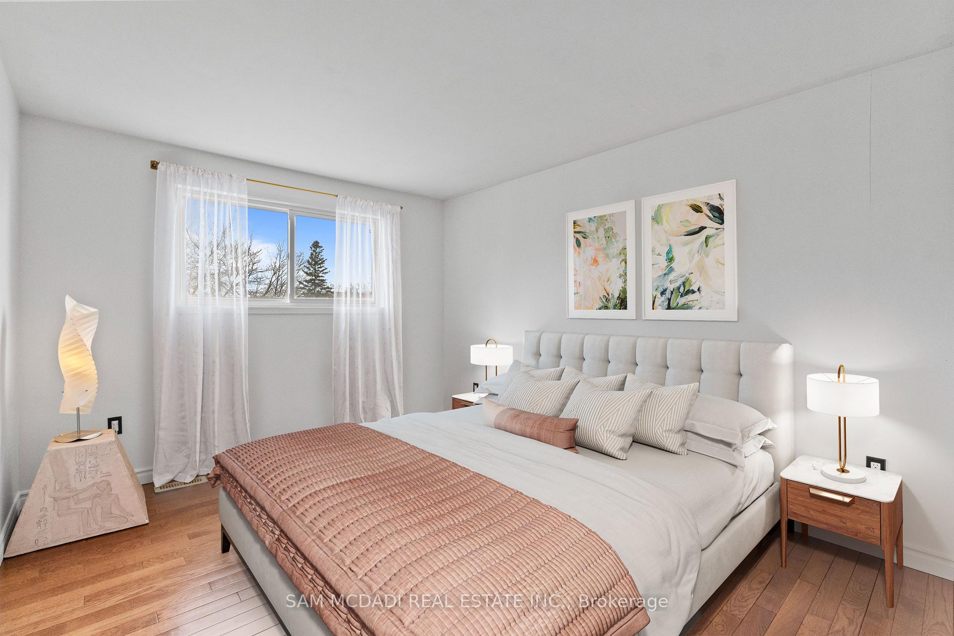 6085 Starfield Crescent