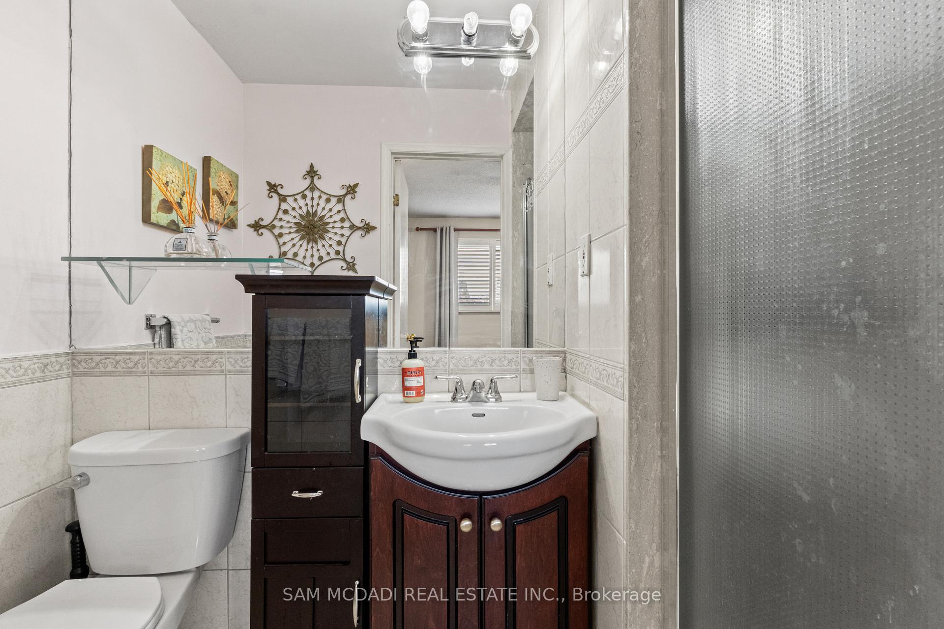 1004 Queensbridge Drive