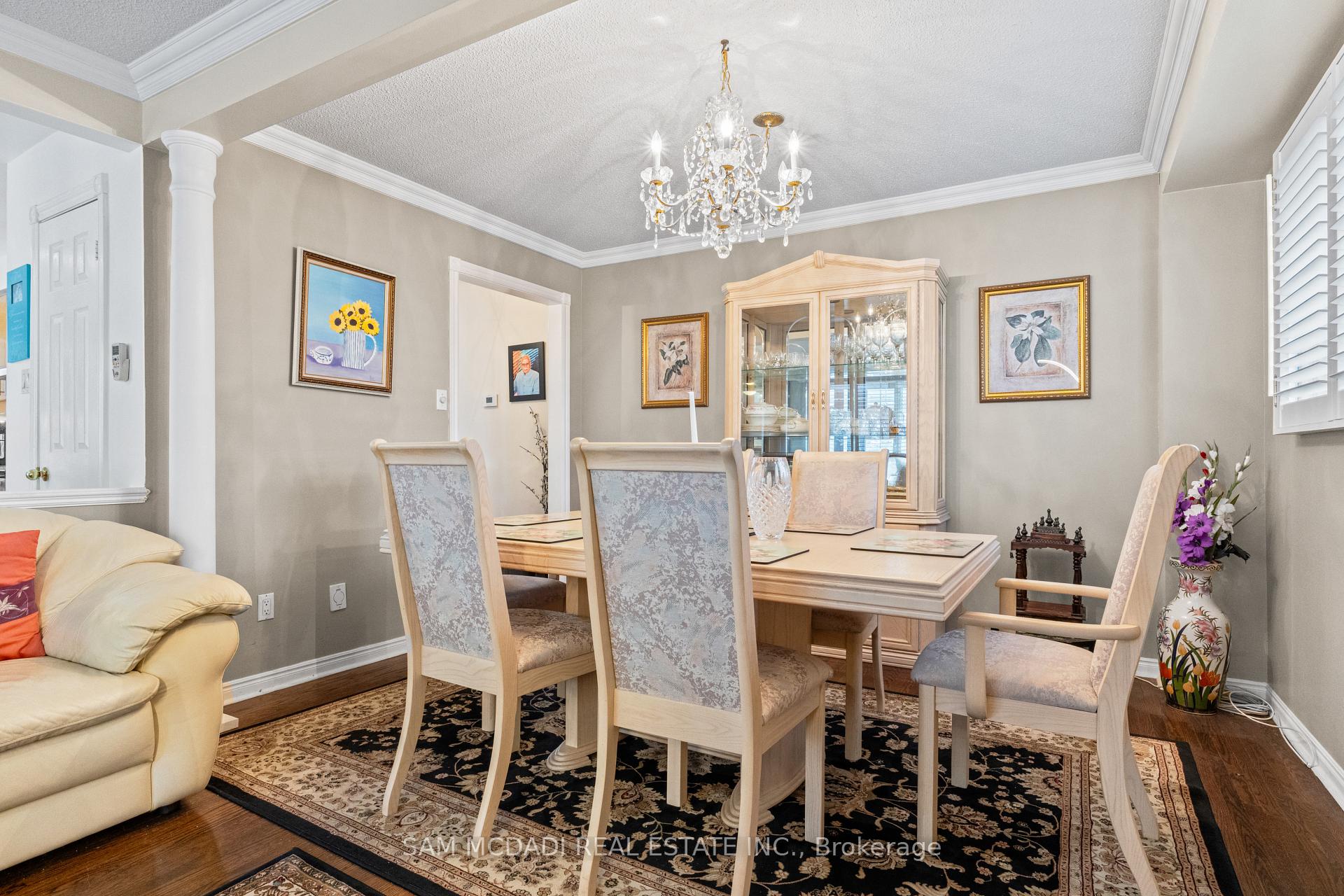 1004 Queensbridge Drive