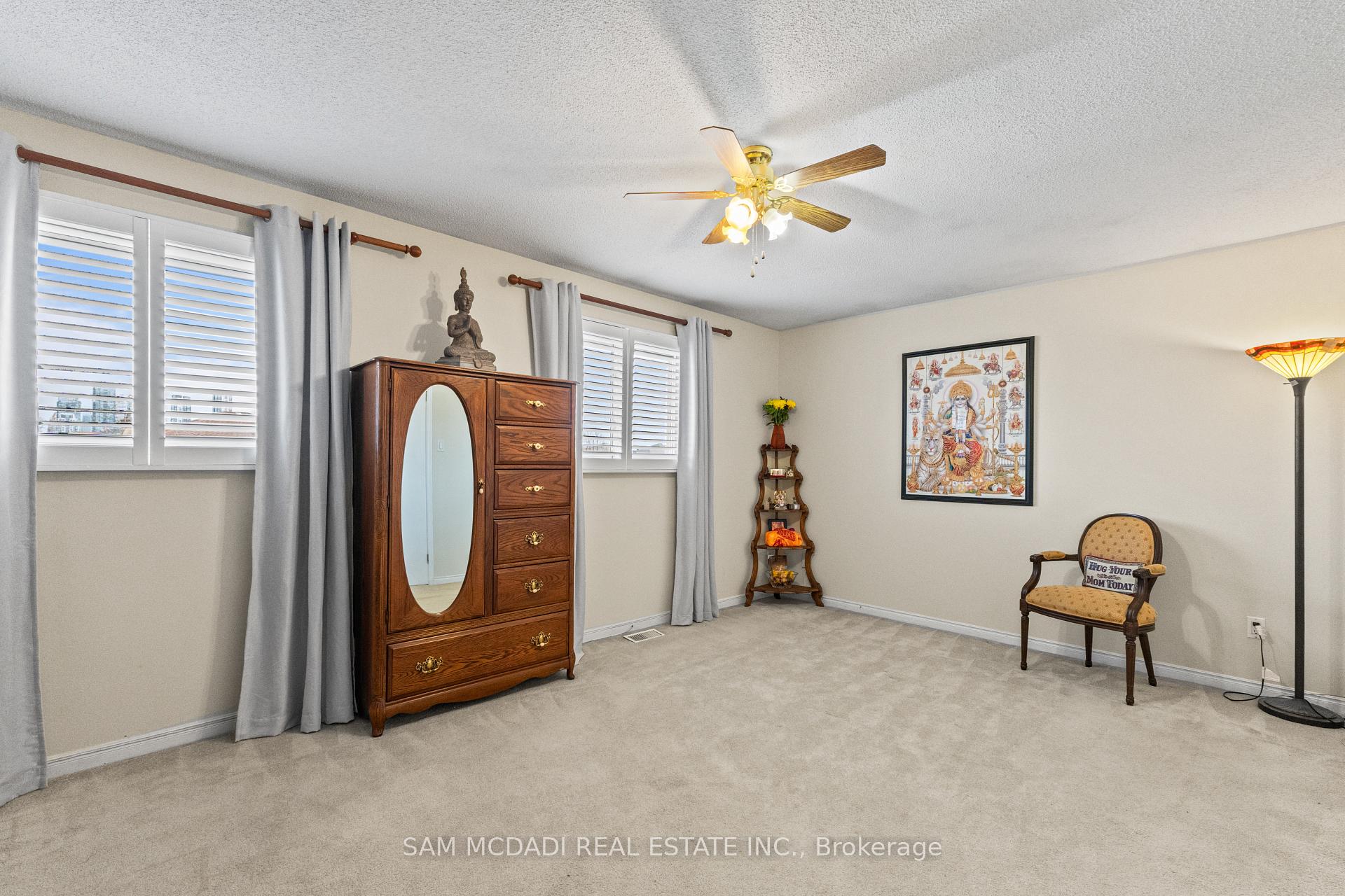 1004 Queensbridge Drive