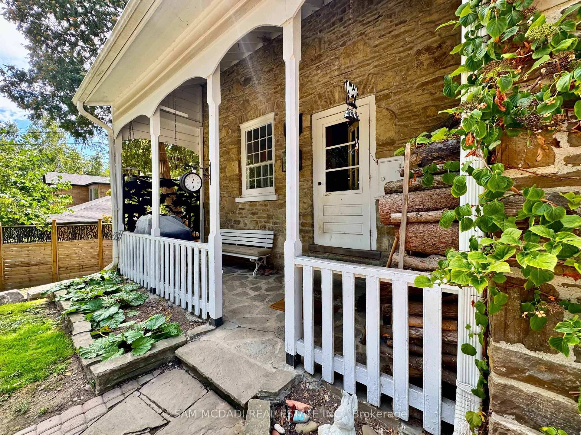 85 Yorkleigh Avenue