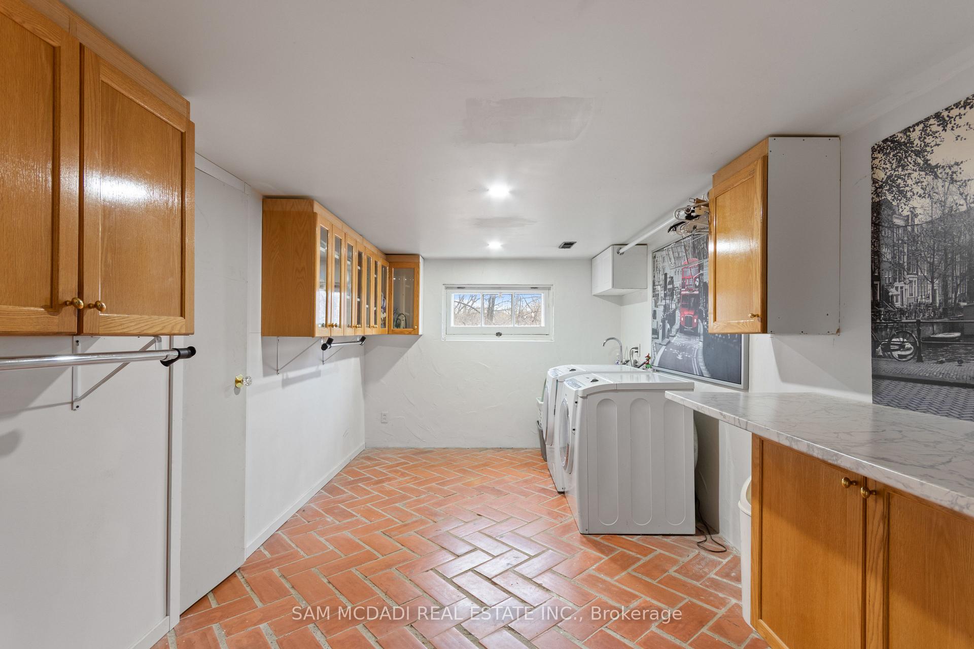 85 Yorkleigh Avenue