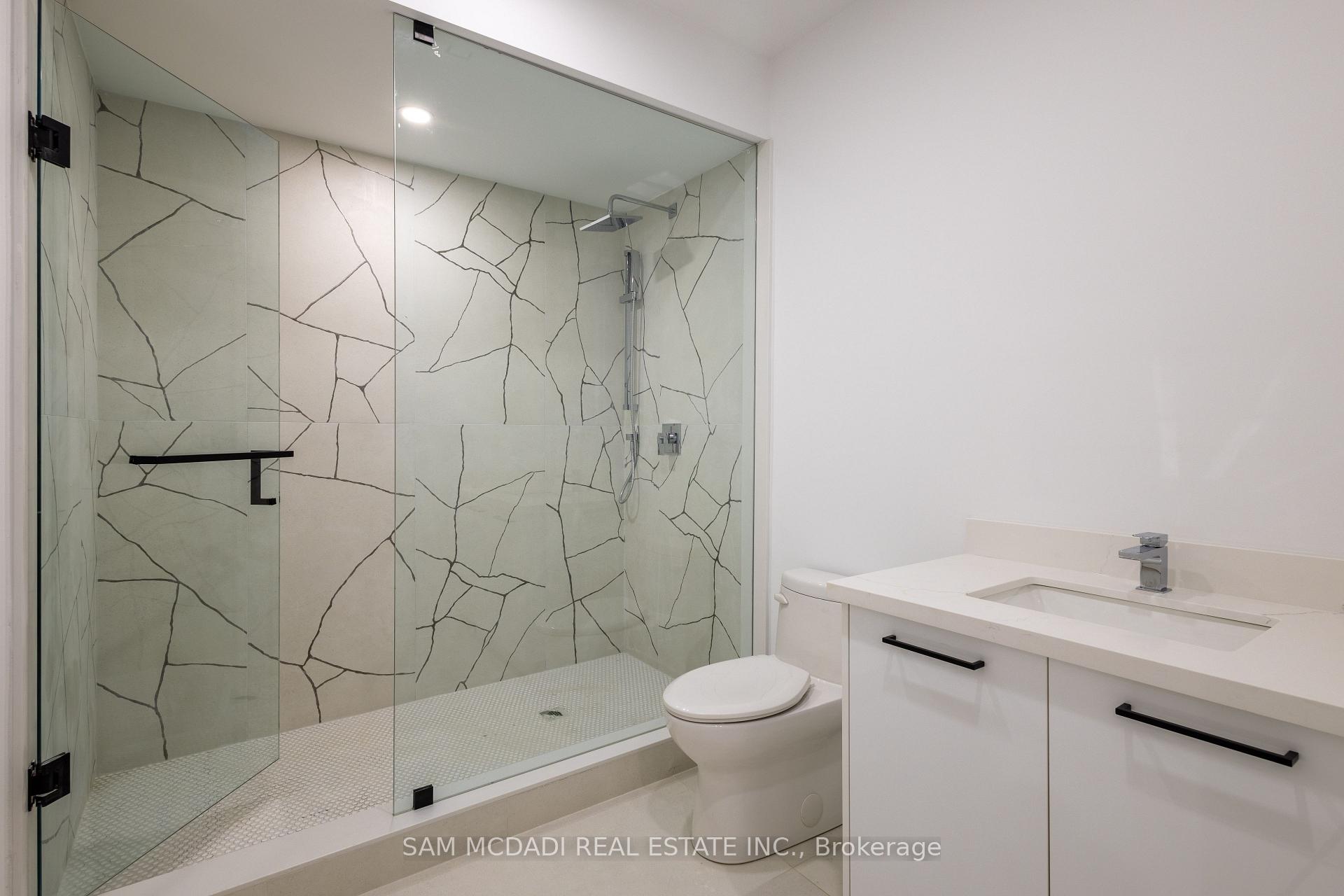 24 Twenty First Street