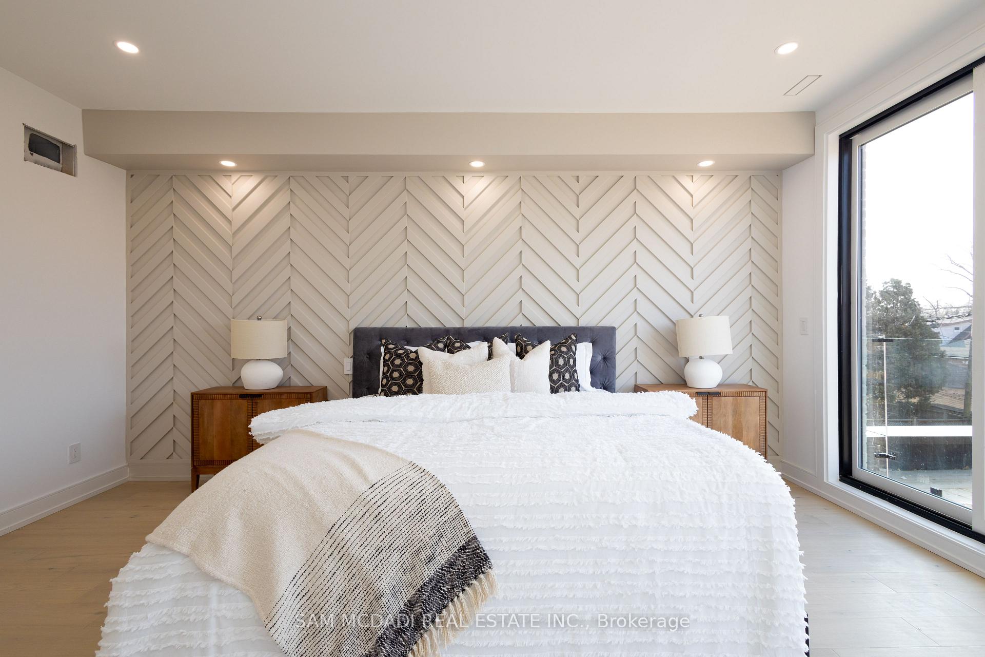 24 Twenty First Street