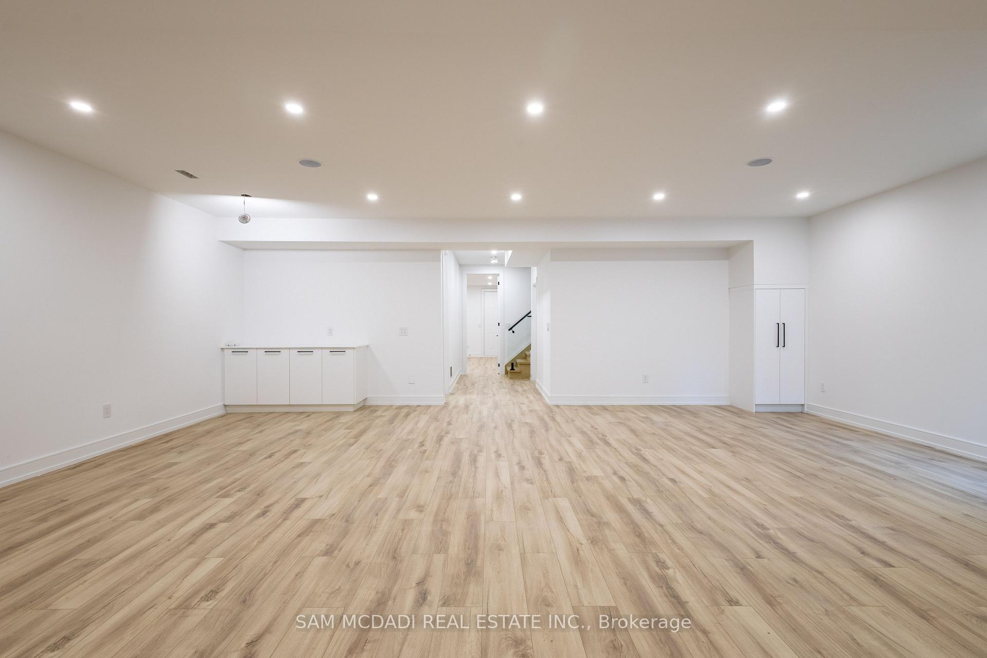 24 Twenty First Street