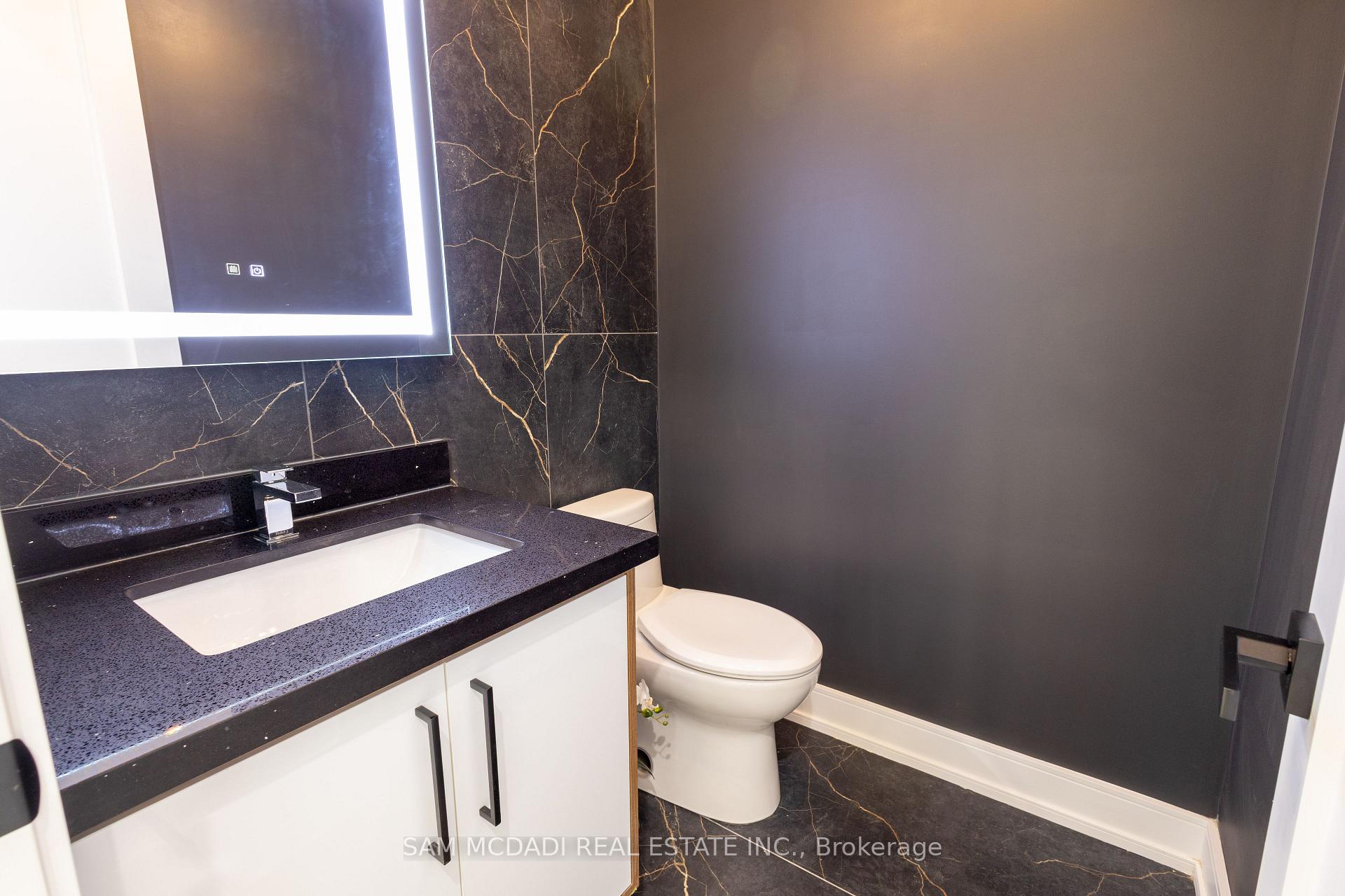 24 Twenty First Street