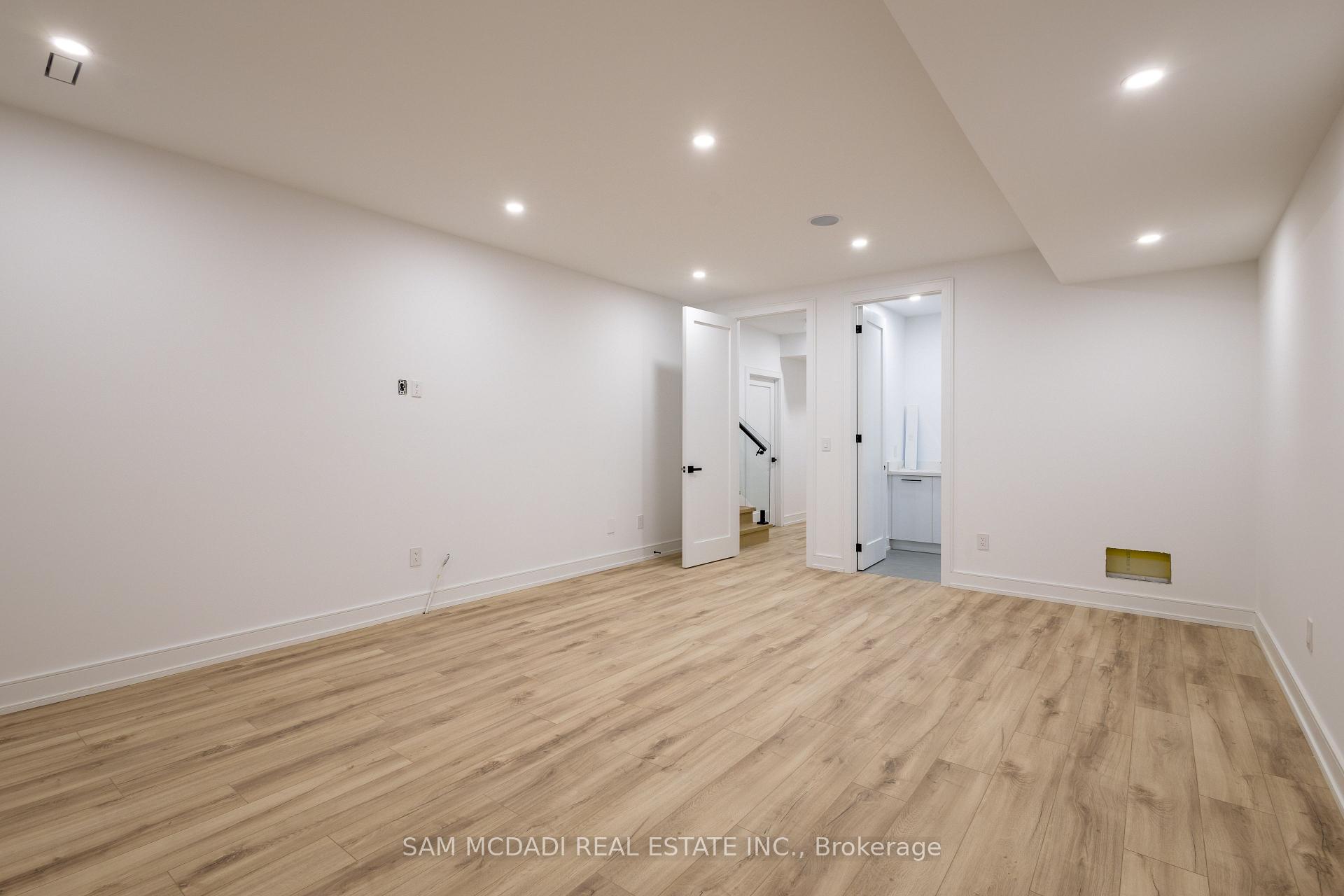 24 Twenty First Street