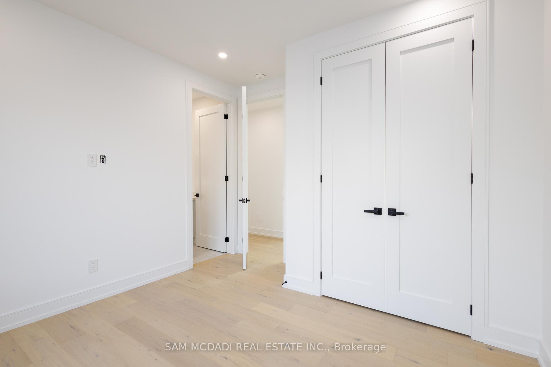 24 Twenty First Street