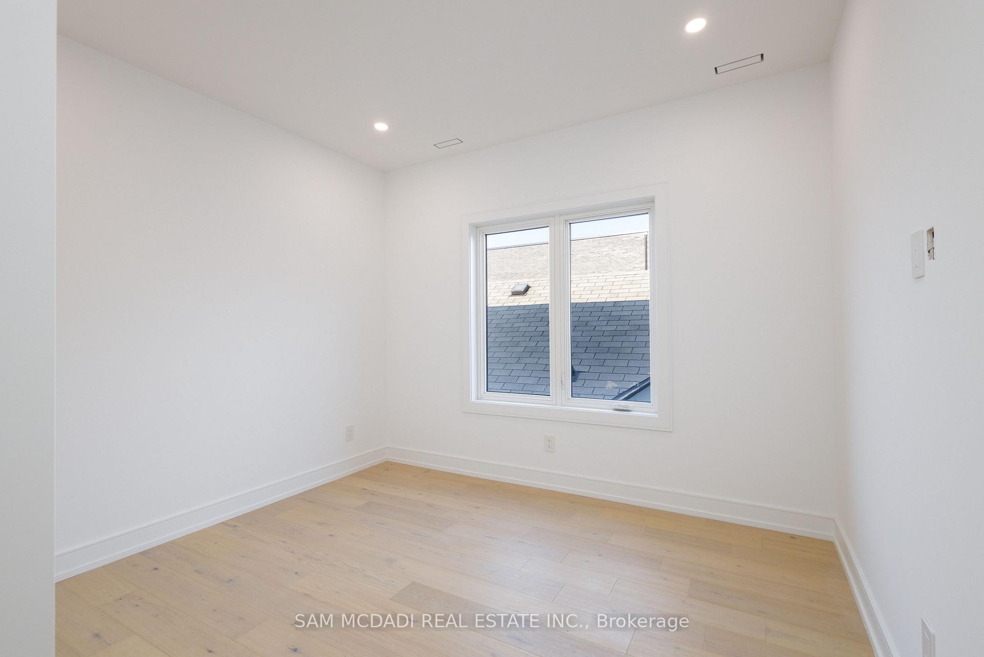 24 Twenty First Street