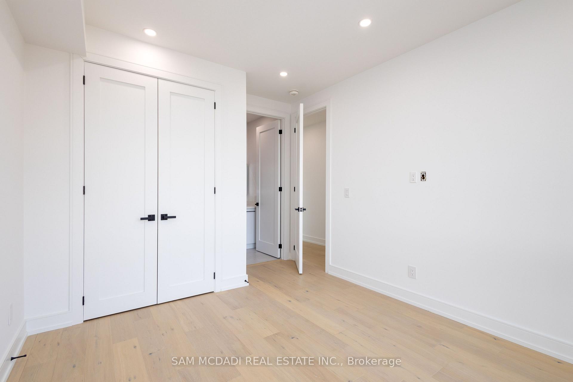 24 Twenty First Street