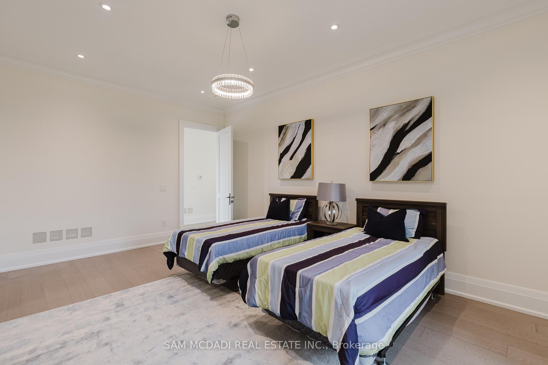 4 Saint Lukes Court