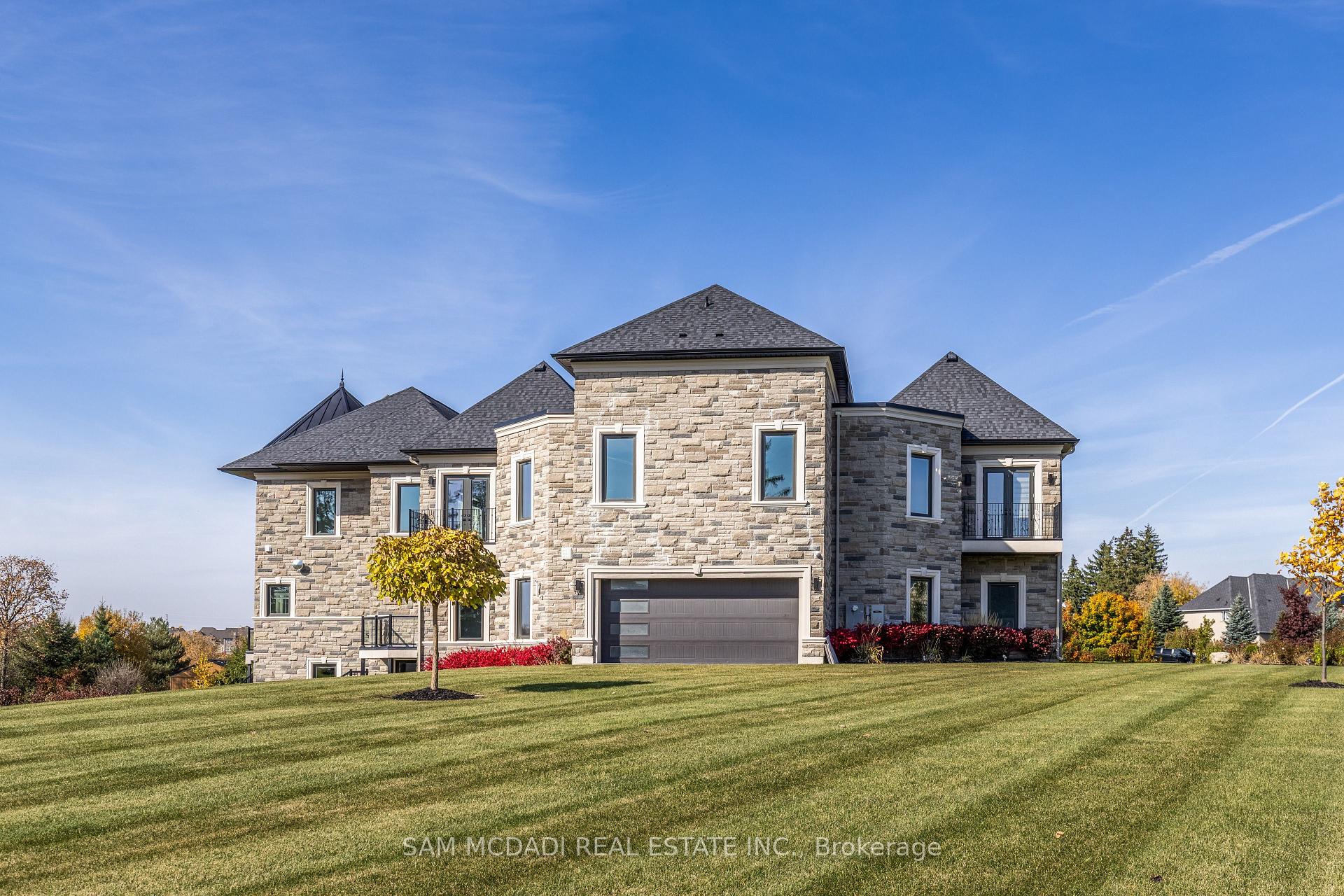 4 Saint Lukes Court