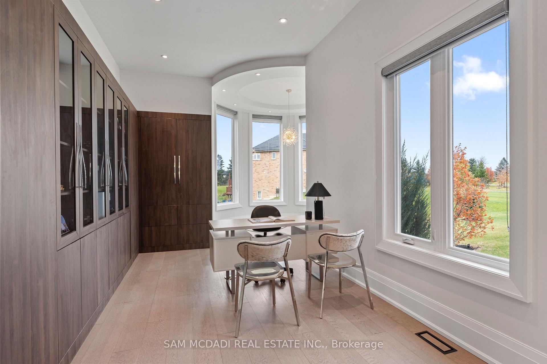 4 Saint Lukes Court