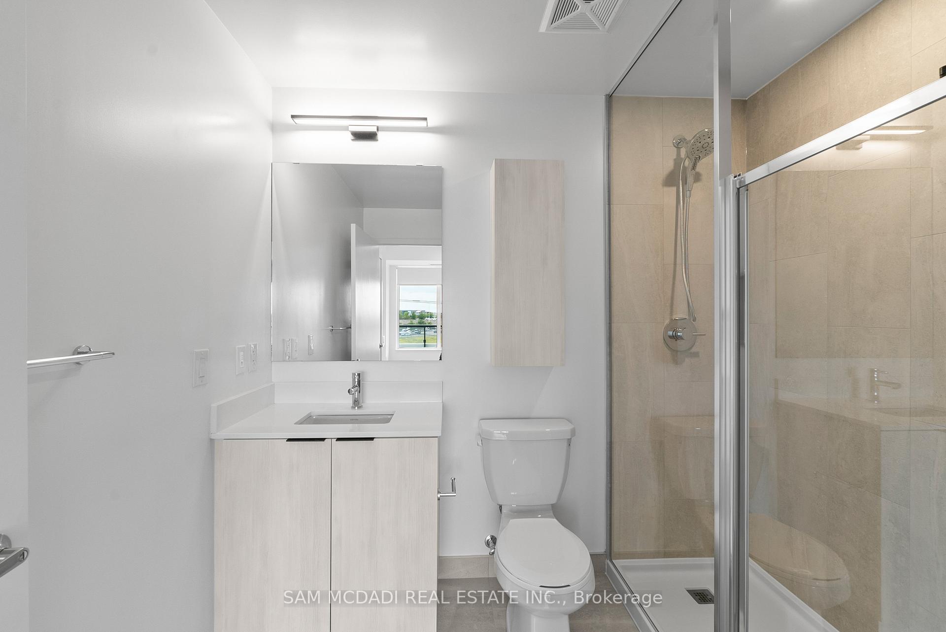 2485 Eglinton Avenue W 524