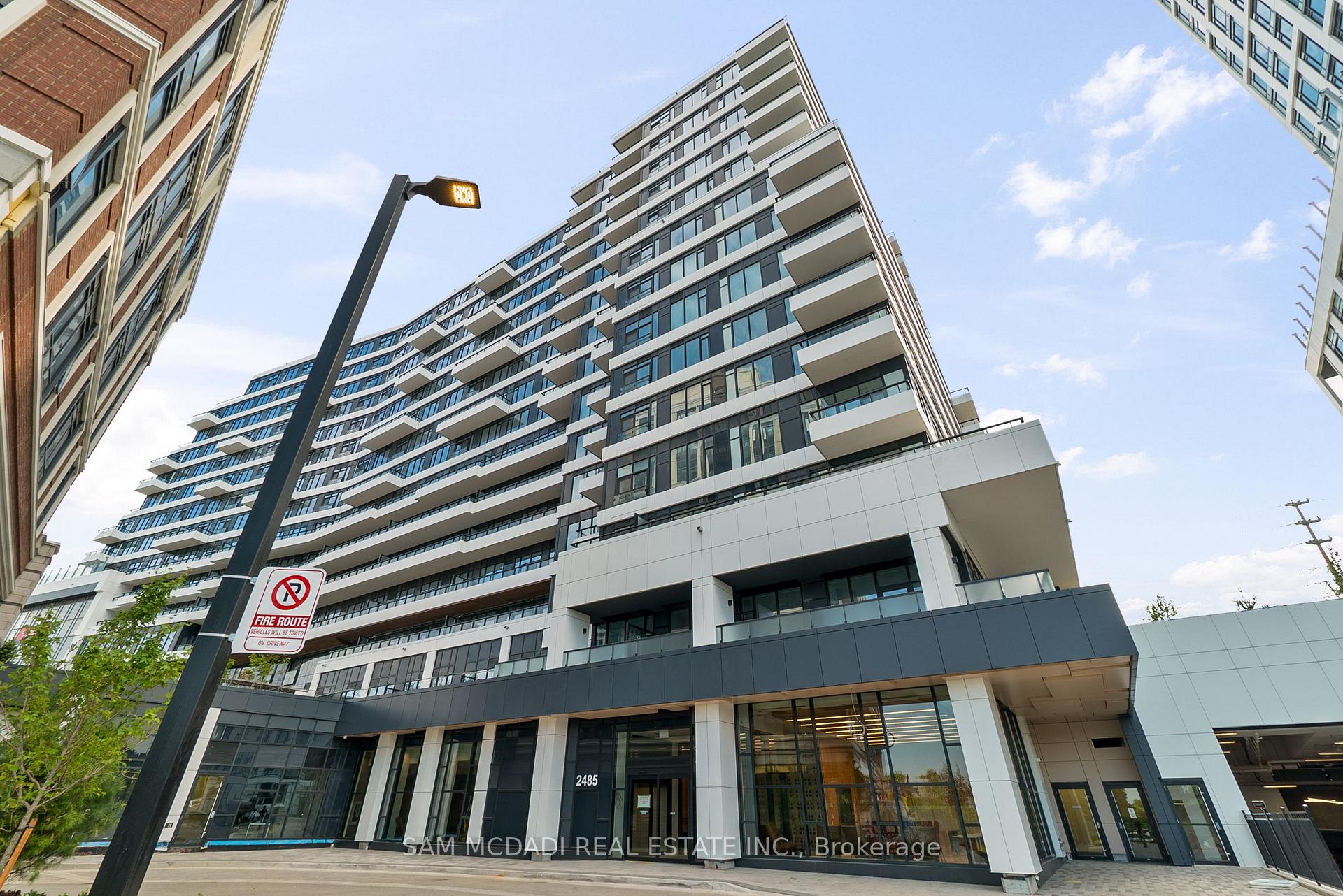 2485 Eglinton Avenue W 524