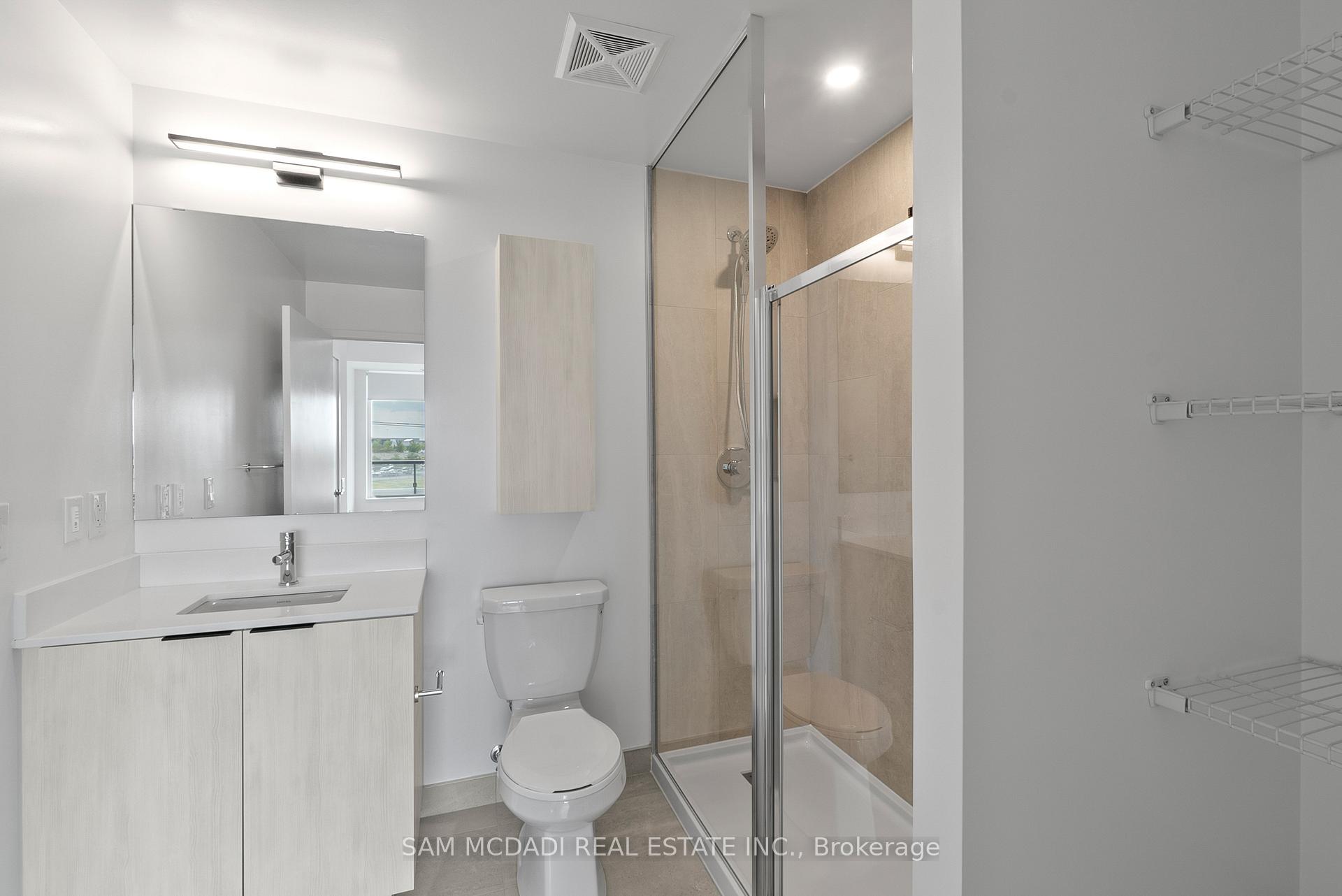 2485 Eglinton Avenue W 524