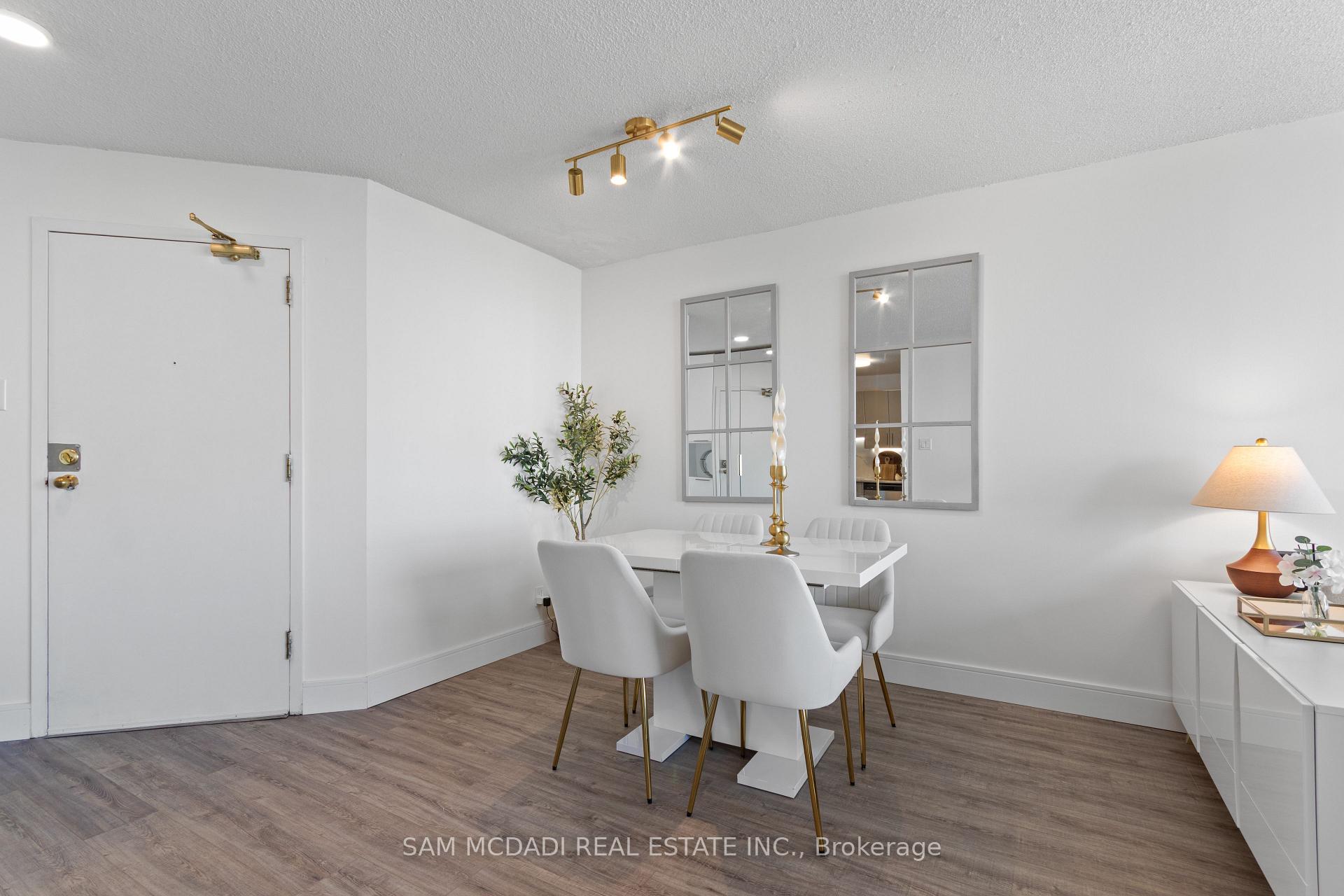 35 Trailwood Drive 1111