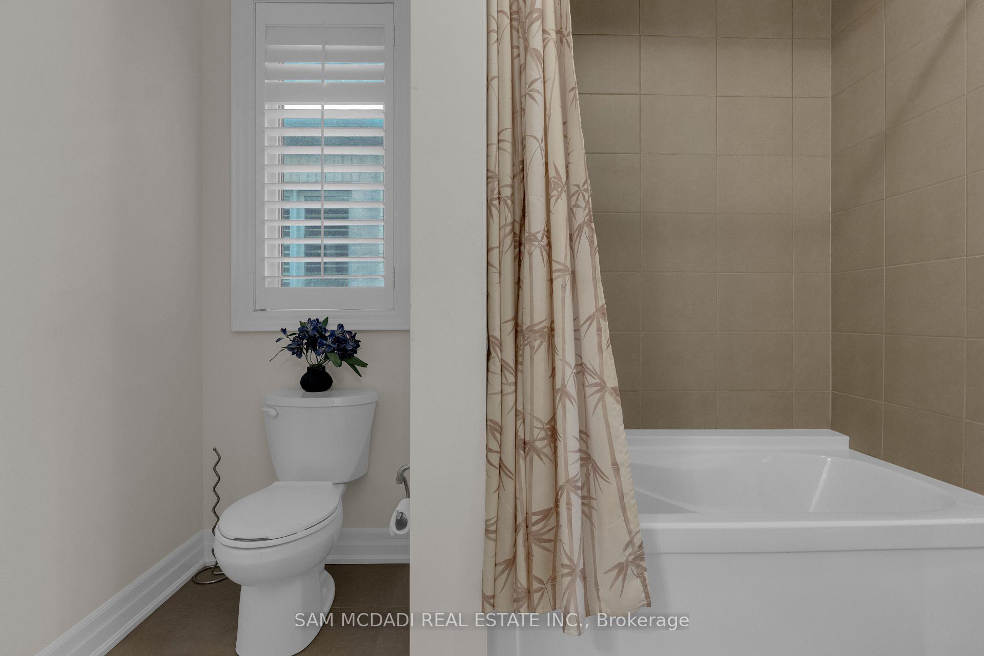 136 North Park Boulevard