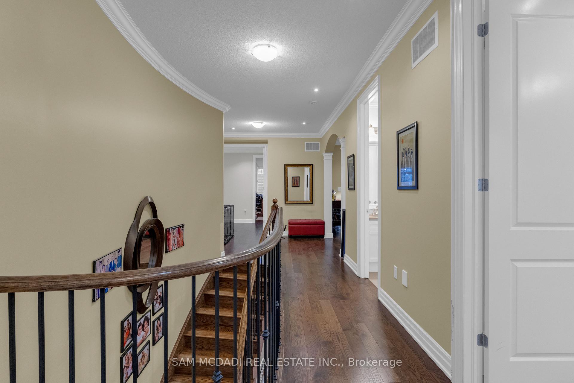 136 North Park Boulevard