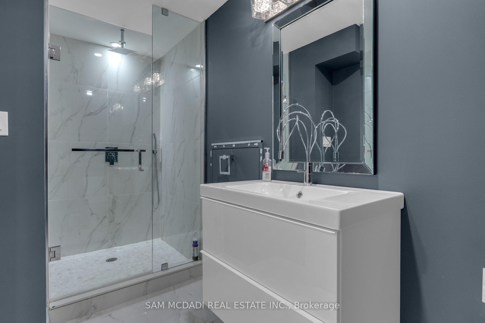 136 North Park Boulevard