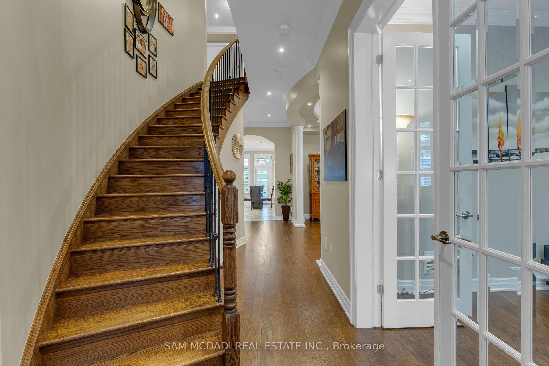 136 North Park Boulevard