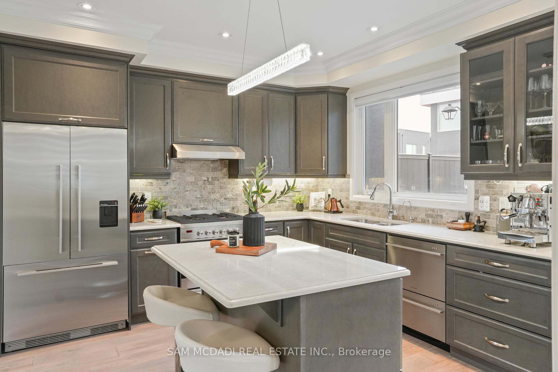 3006 Creekshore Common N/A 34