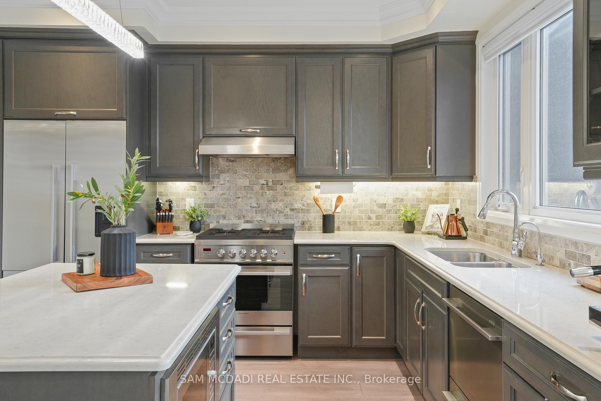 3006 Creekshore Common N/A 34