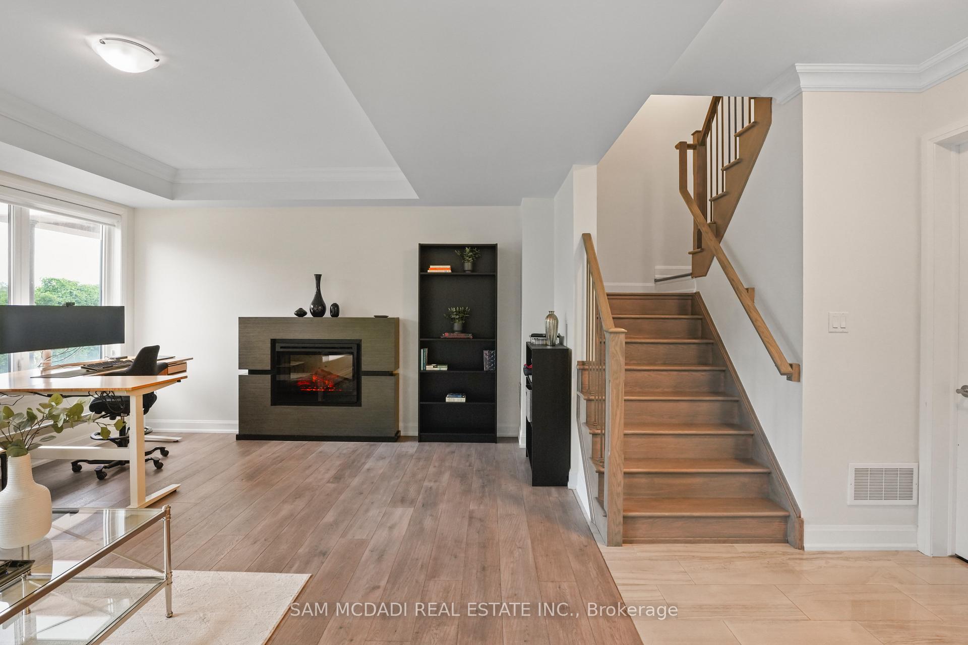 3006 Creekshore Common N/A 34