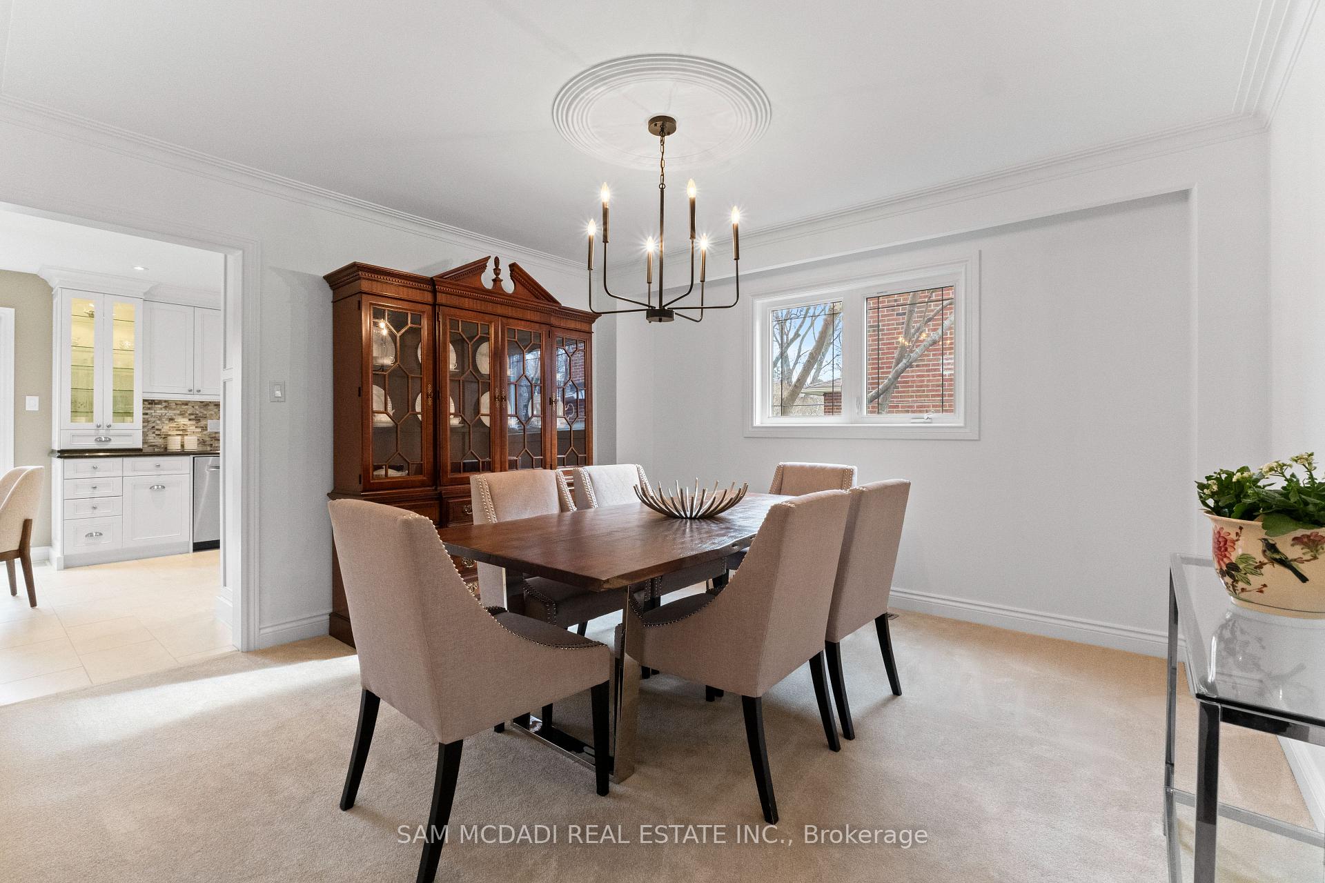 1653 Sherwood Forrest Circle