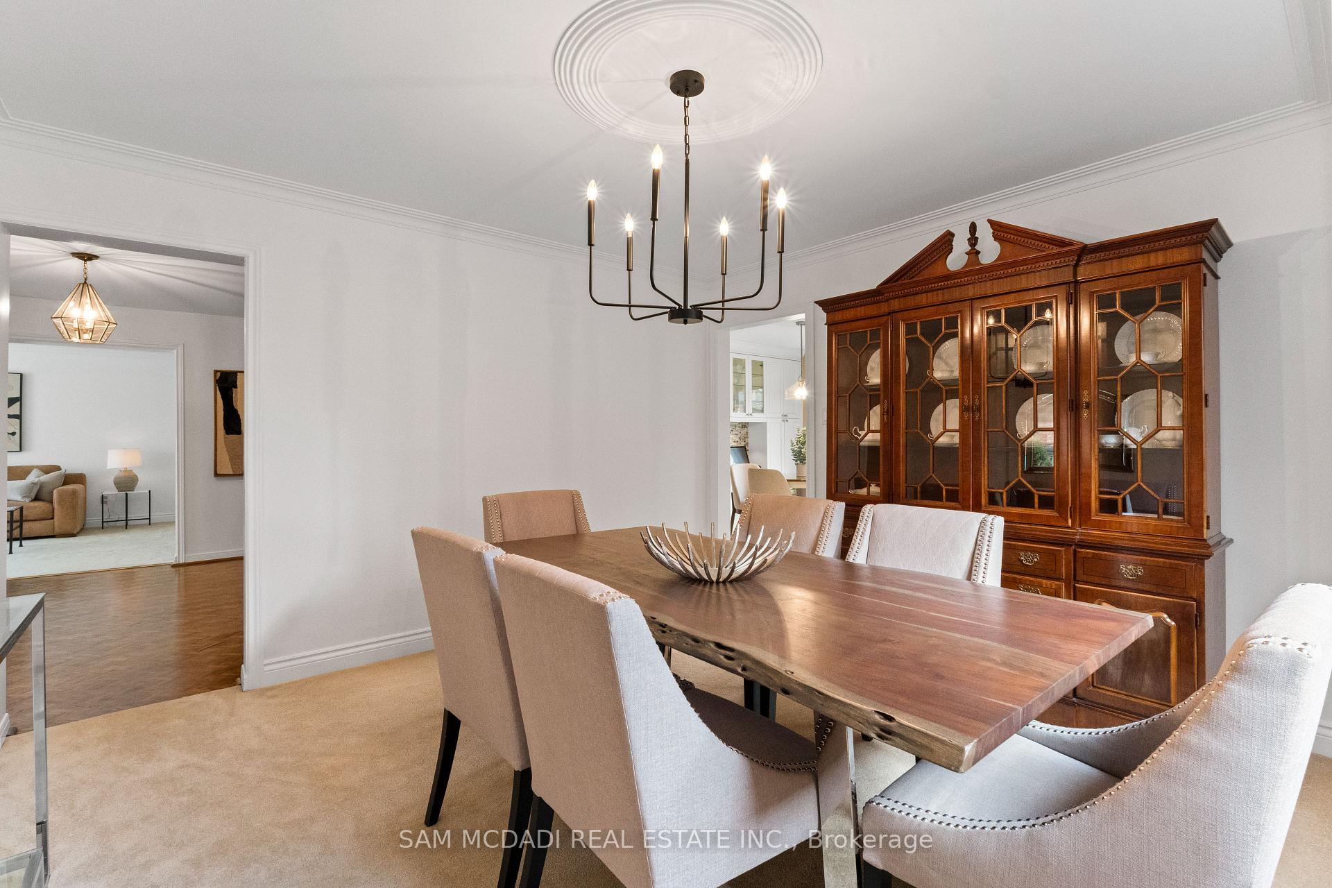 1653 Sherwood Forrest Circle