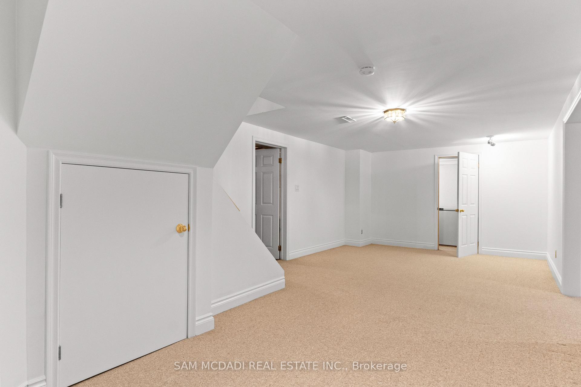 1653 Sherwood Forrest Circle