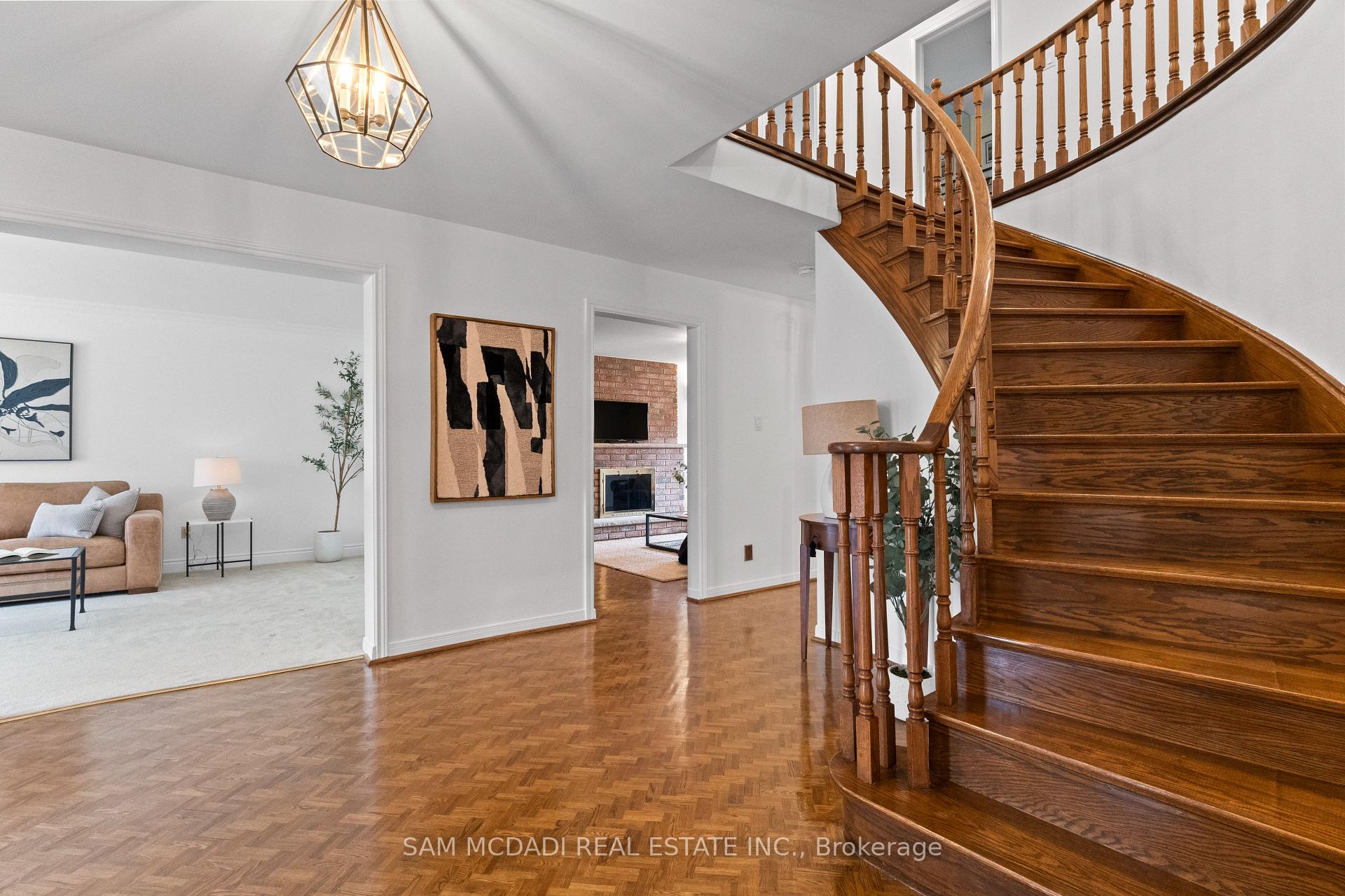 1653 Sherwood Forrest Circle