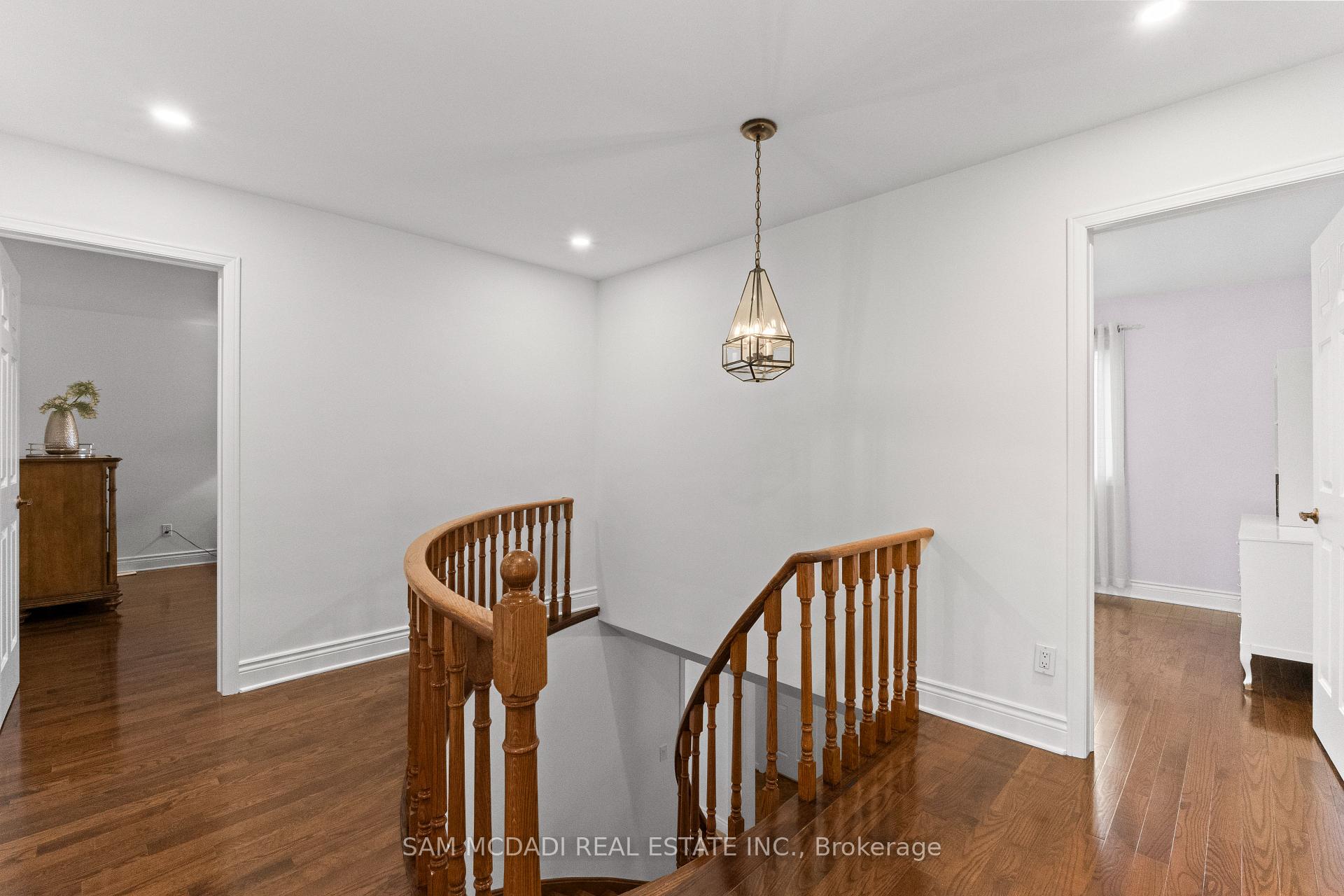 1653 Sherwood Forrest Circle