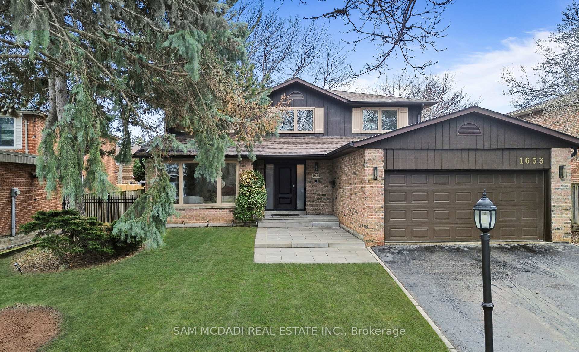 1653 Sherwood Forrest Circle