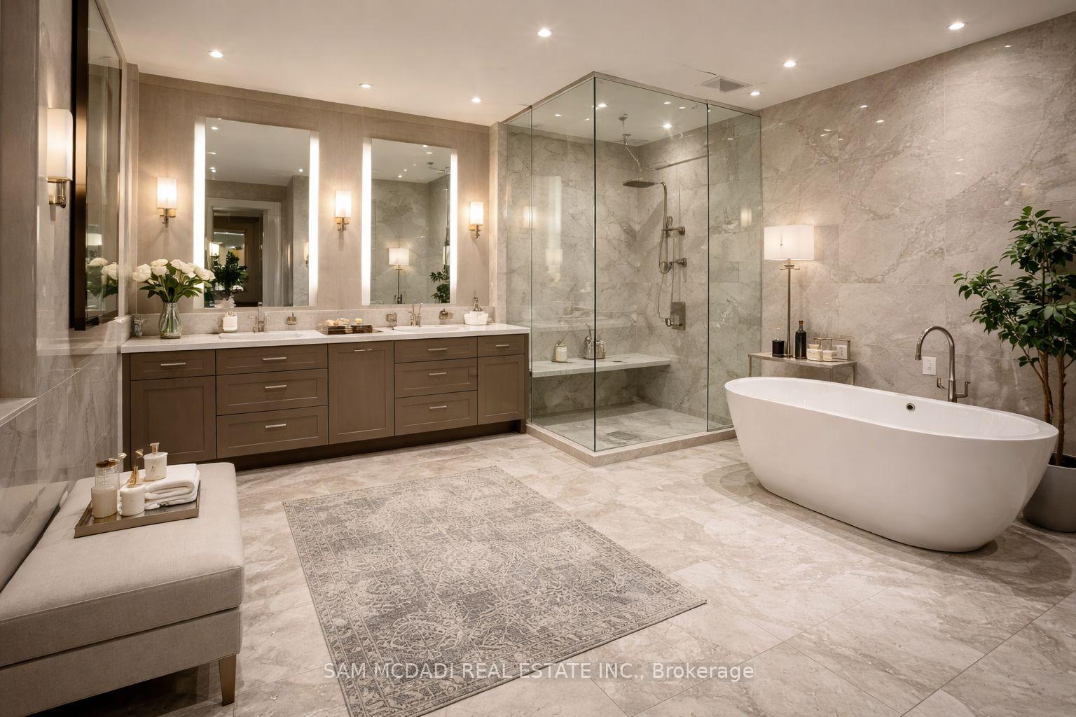 1470 Pinetree Crescent