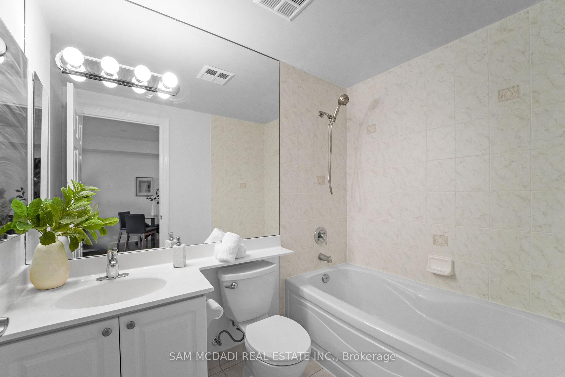 5229 Dundas Street W 2002