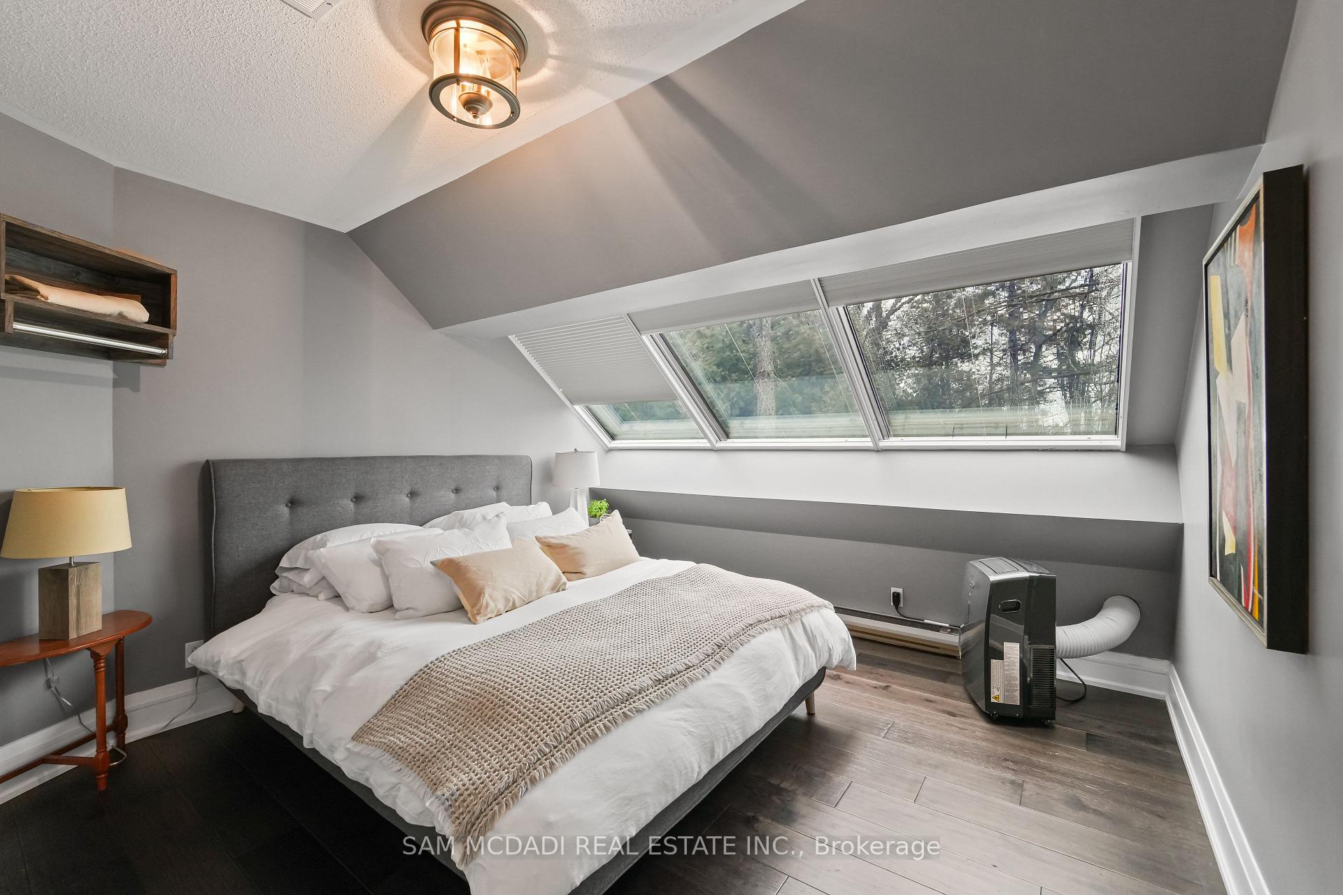 2814 Forks Of The Credit Road