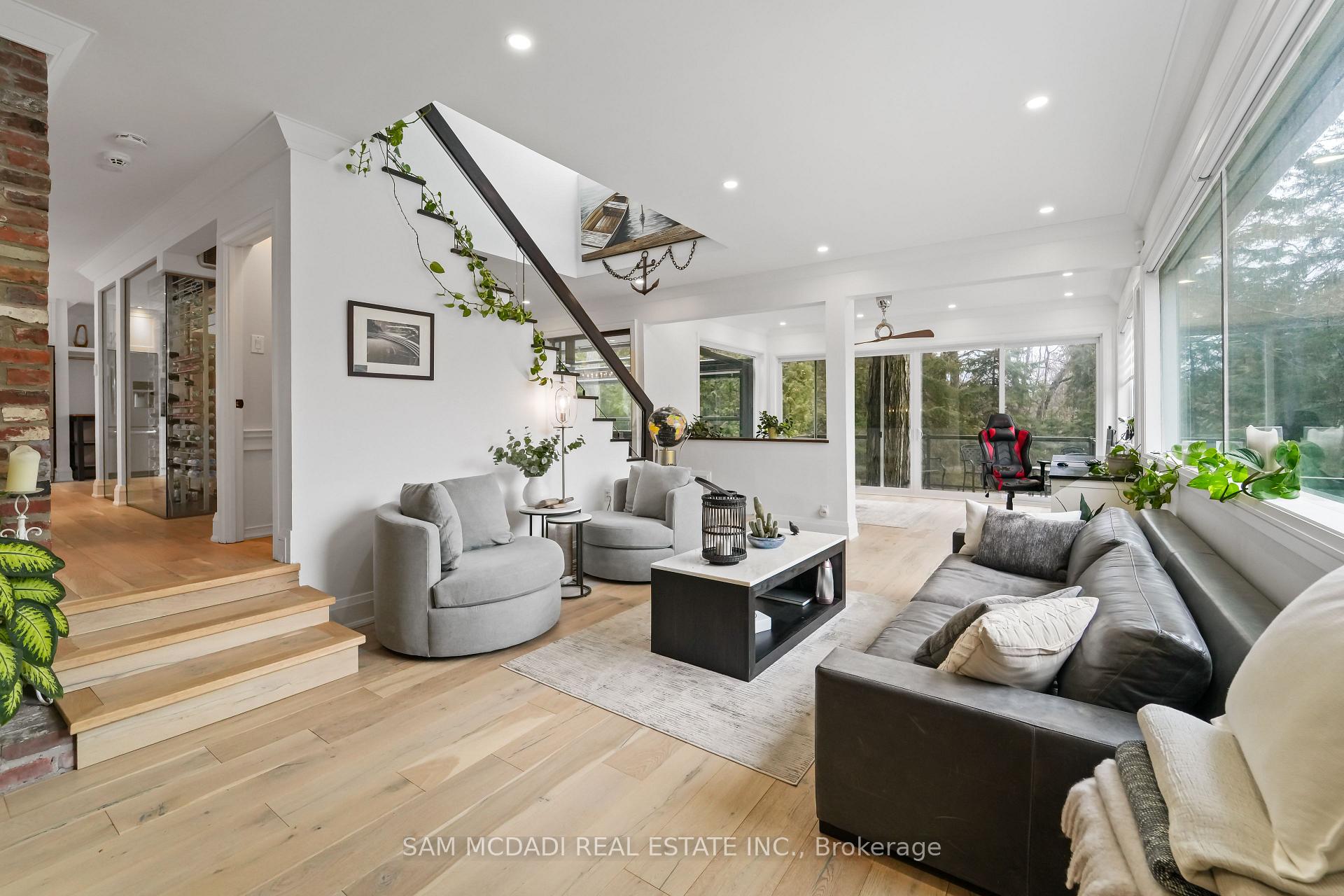 2814 Forks Of The Credit Road