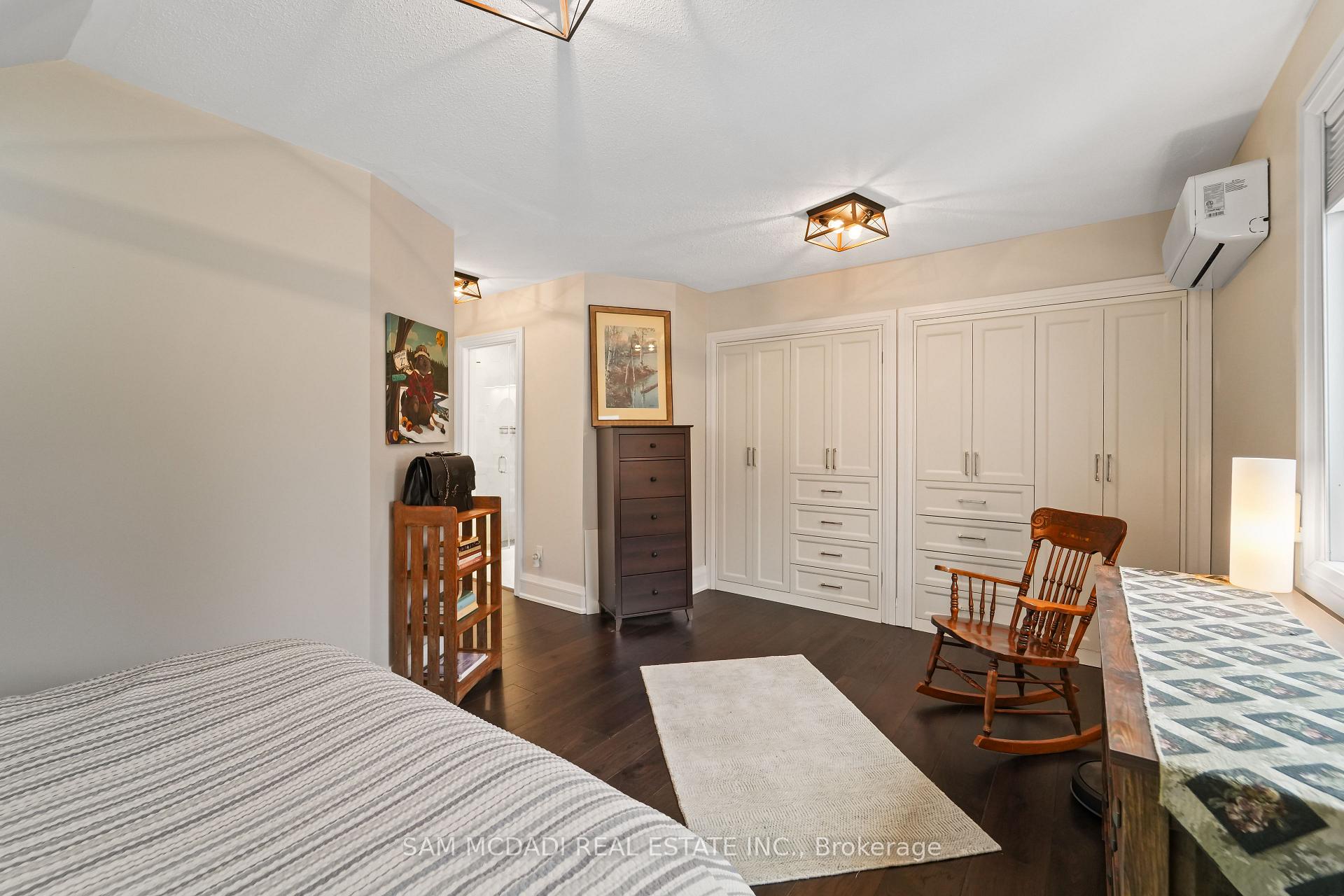 2814 Forks Of The Credit Road