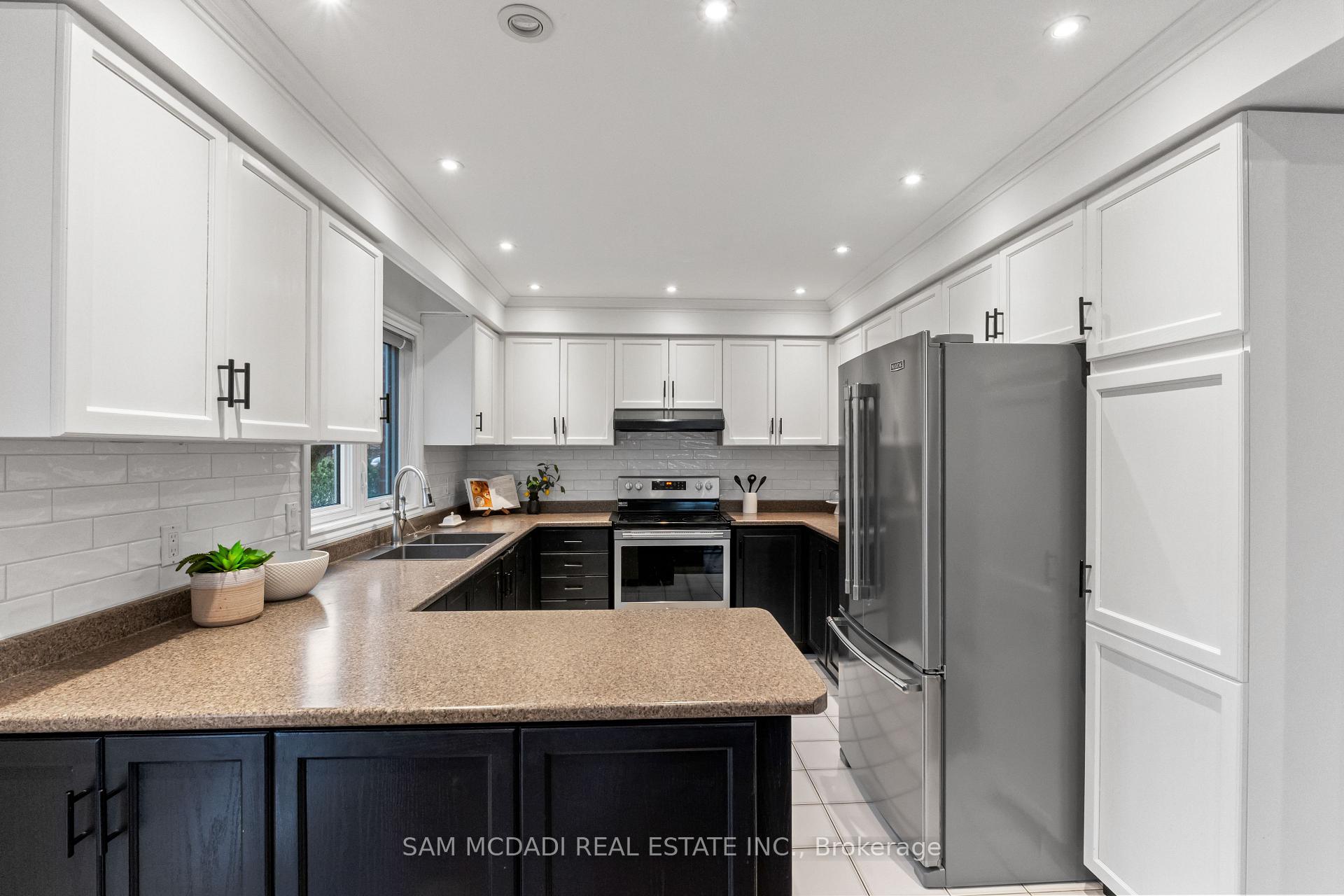 4025 Rolling Valley Drive