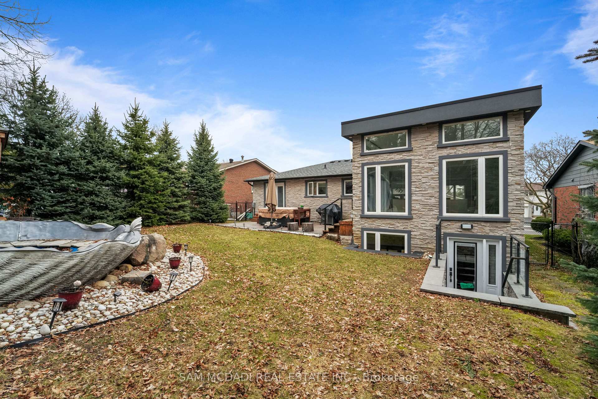 1434 Petrie Way
