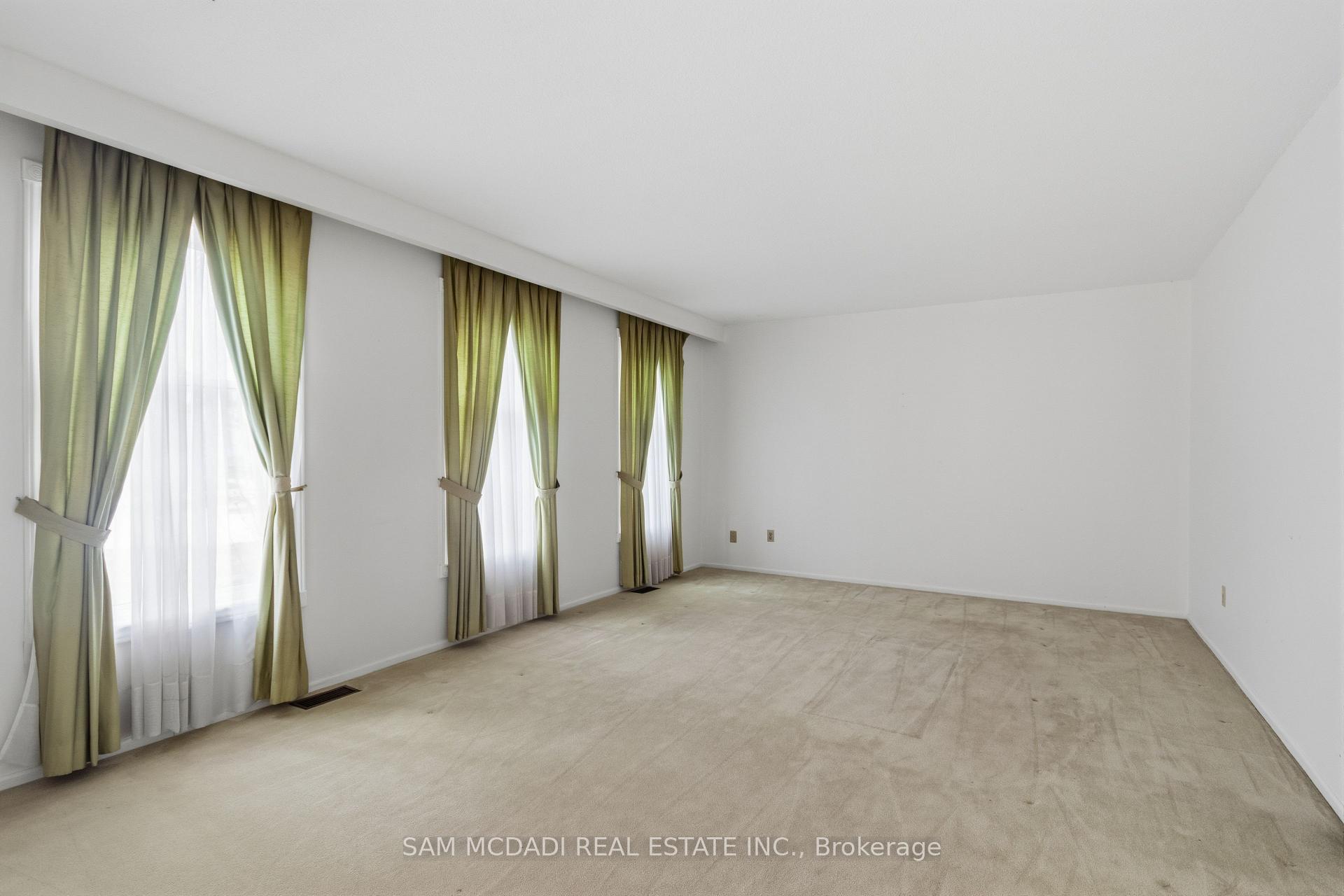 1929 Fieldgate Drive