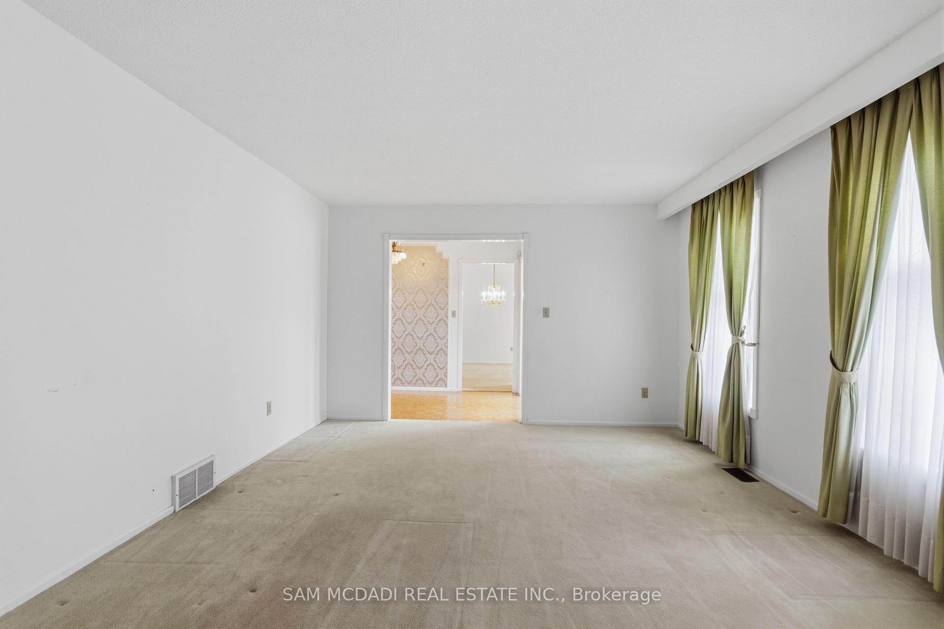 1929 Fieldgate Drive