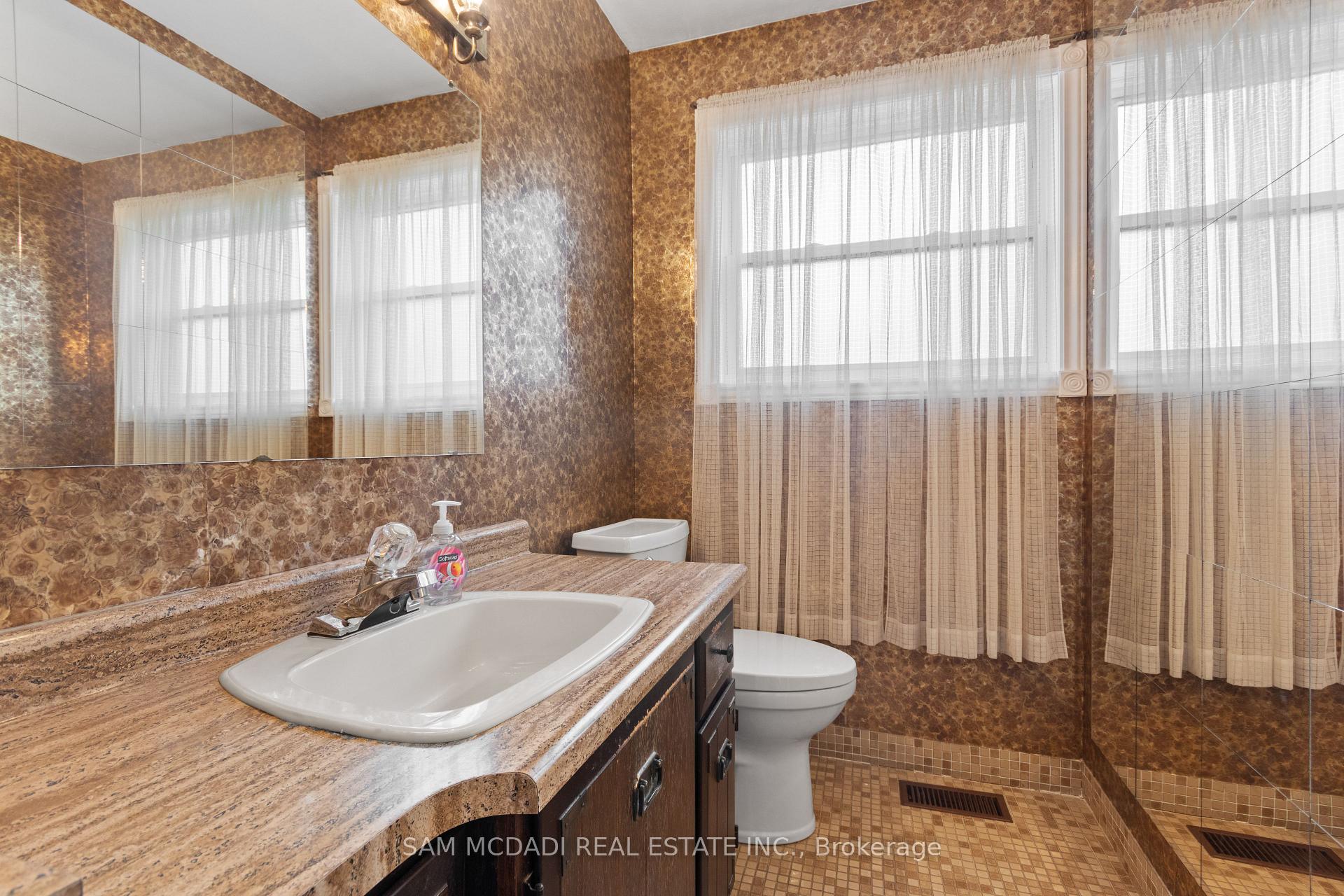 1929 Fieldgate Drive