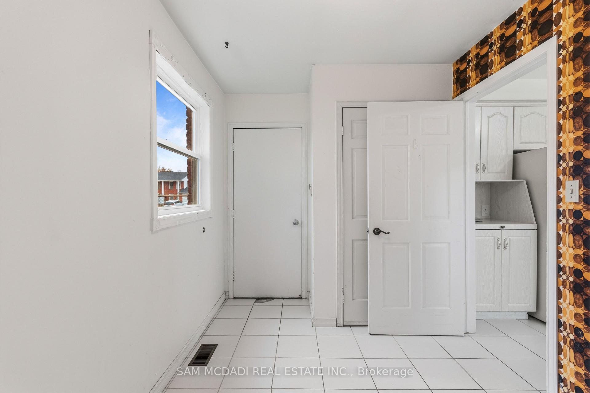 1929 Fieldgate Drive