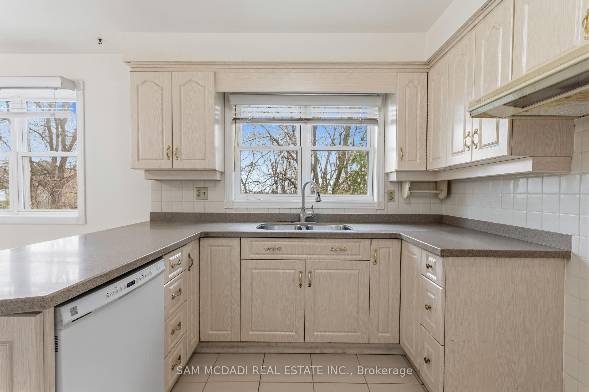 1929 Fieldgate Drive