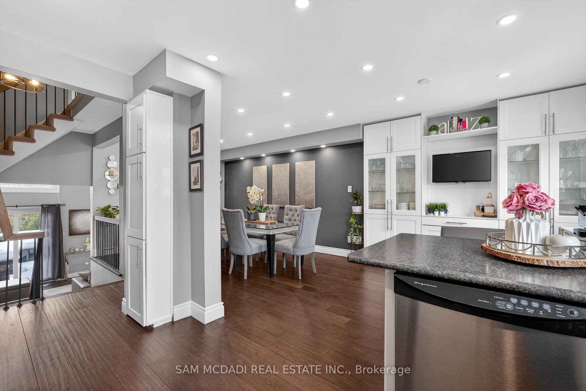 4230 Fieldgate Drive 4