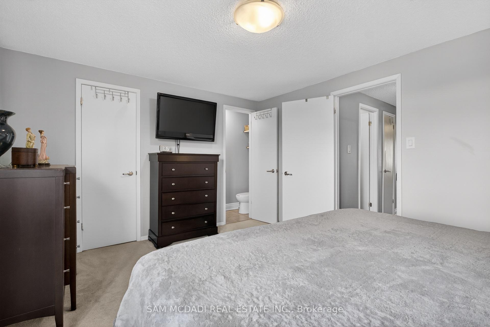 4230 Fieldgate Drive 4