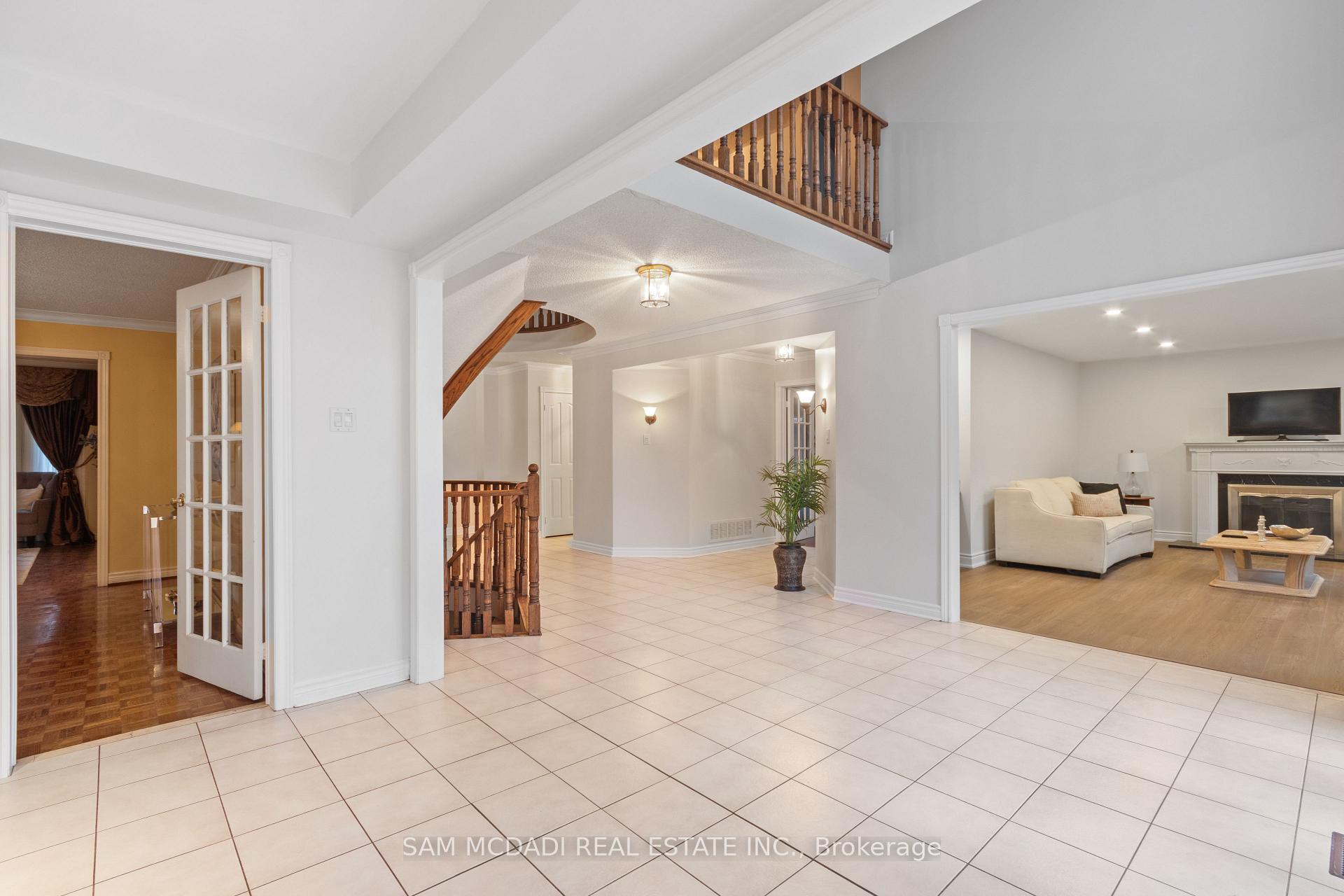 4873 Forest Hill Drive