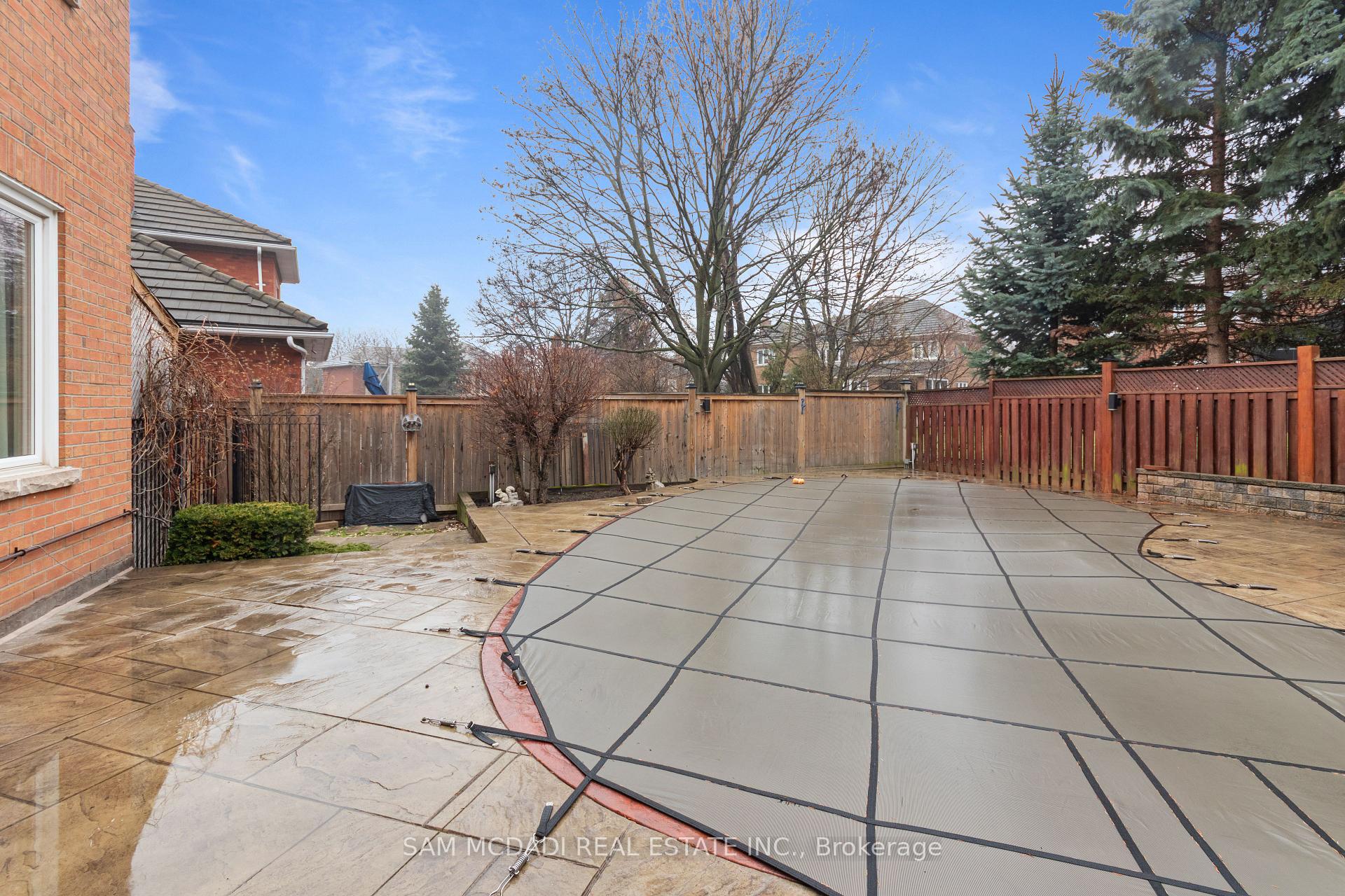 4873 Forest Hill Drive